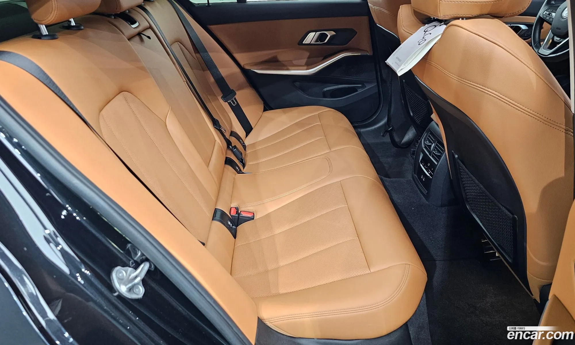 BMW 3 Series 2023 — 30