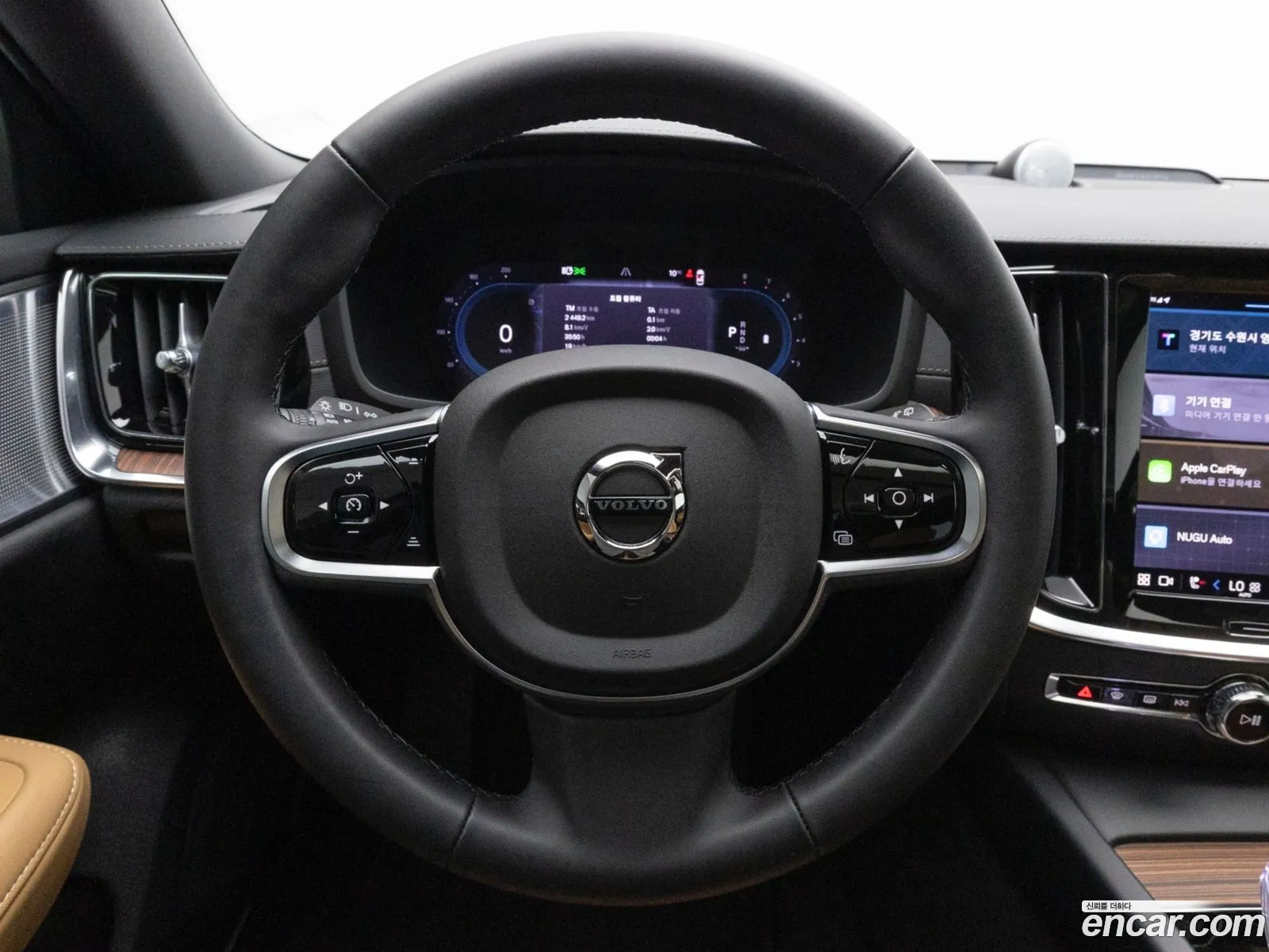 Volvo V60 Cross Country 2025 — 2