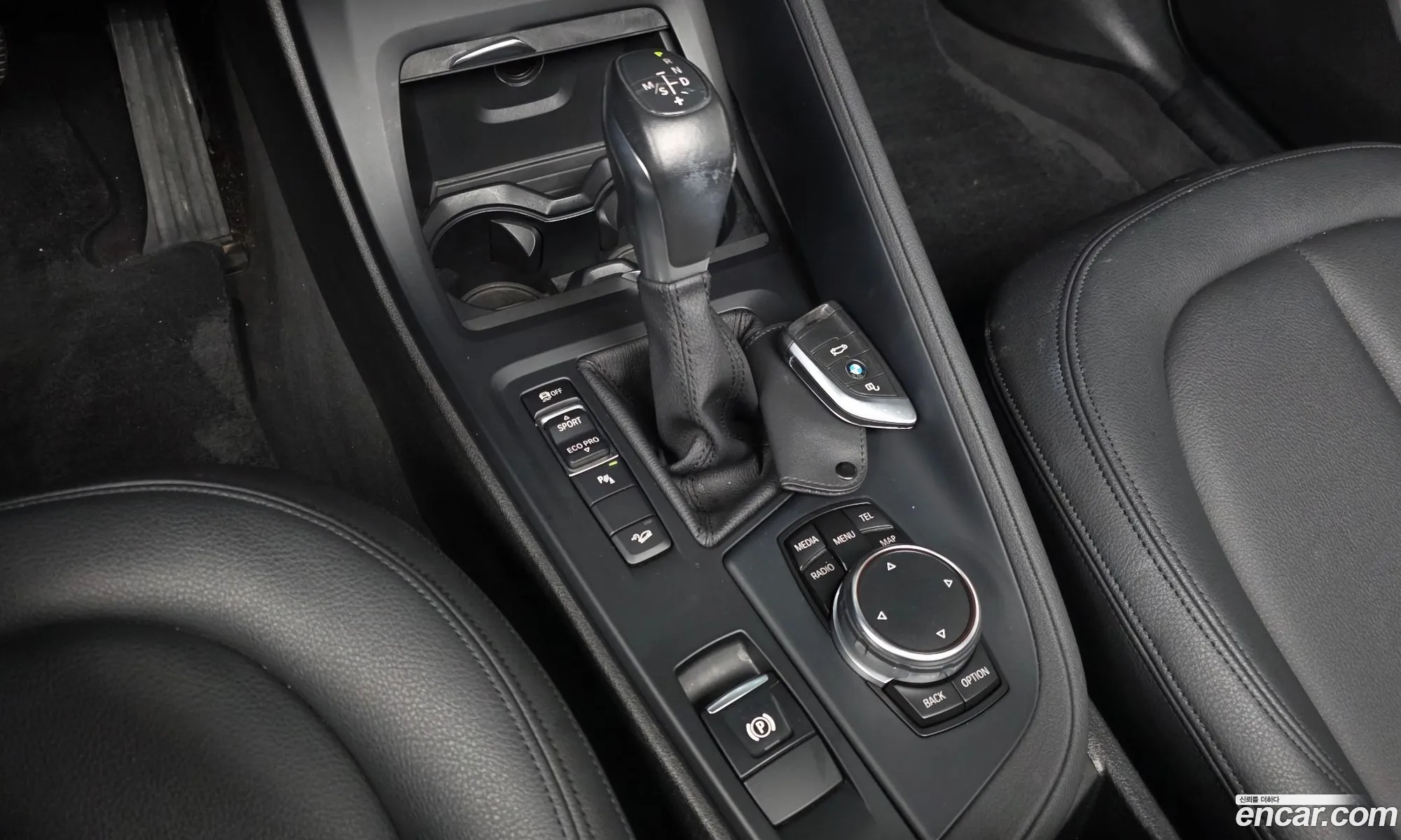 BMW X1 2016 WBAHU3105GP916744 — 10