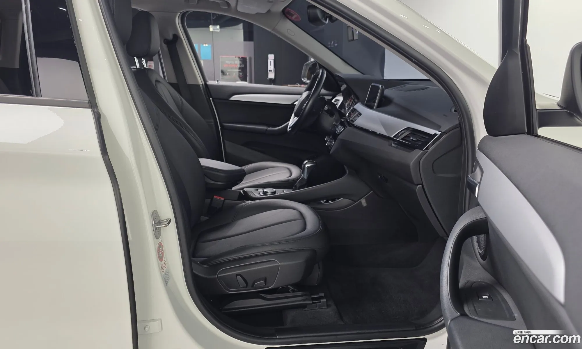 BMW X1 2016 WBAHU3105GP916744 — 11