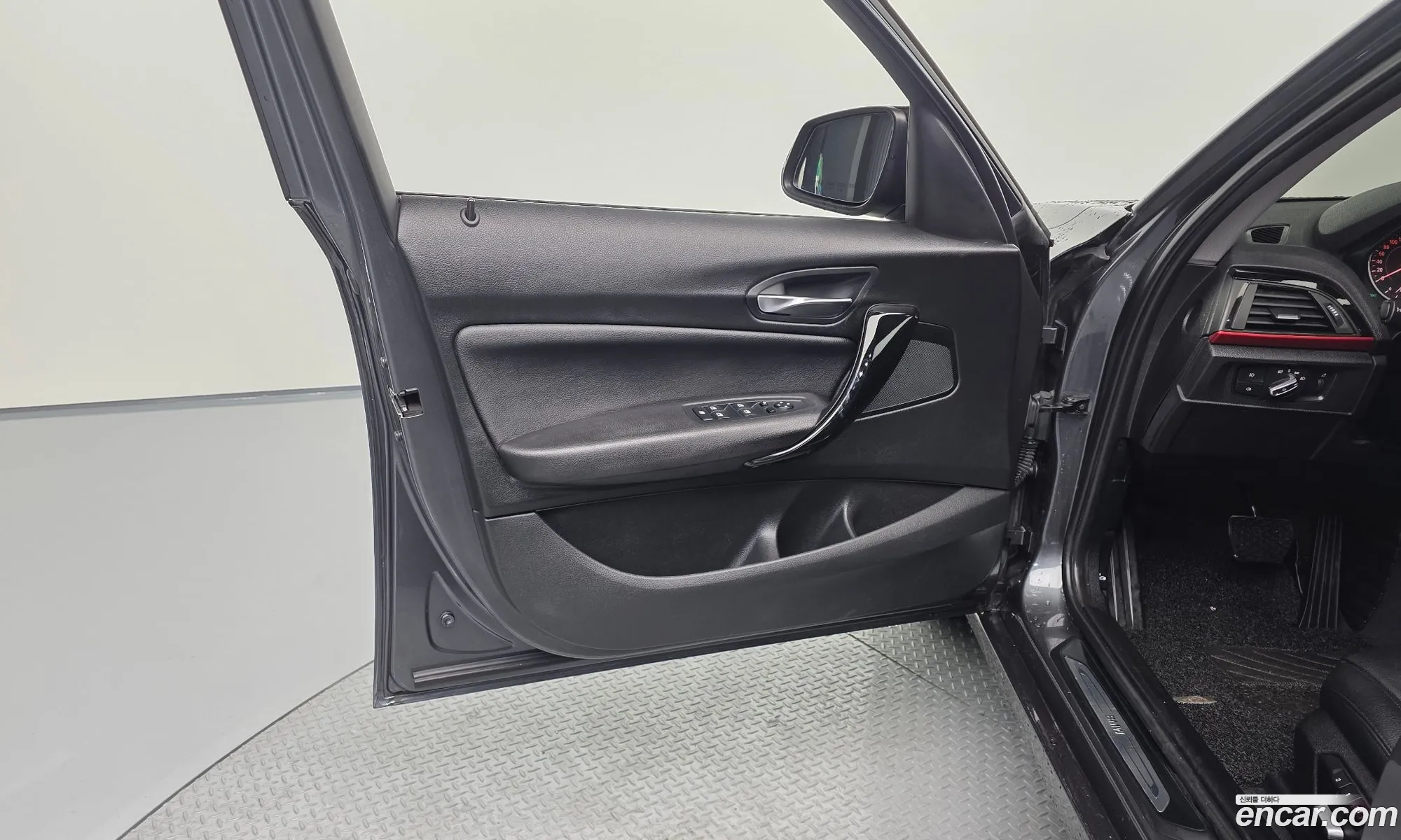 BMW 1 Series 2017 WBA1S5109HV806621 — 23