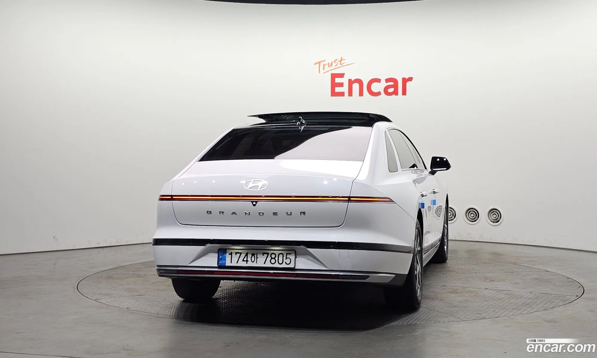 Hyundai Grandeur 2023 — 7