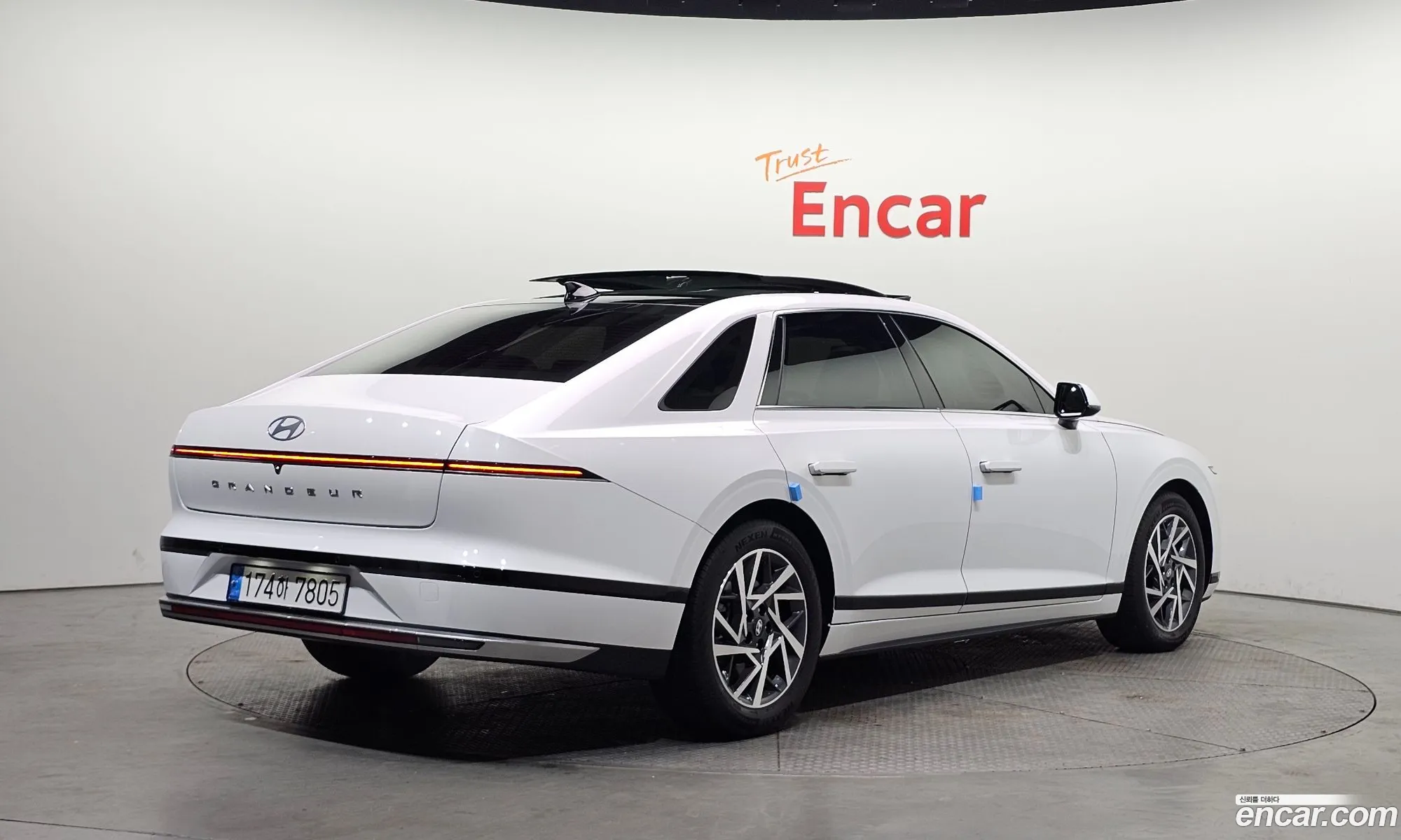 Hyundai Grandeur 2023 — 15