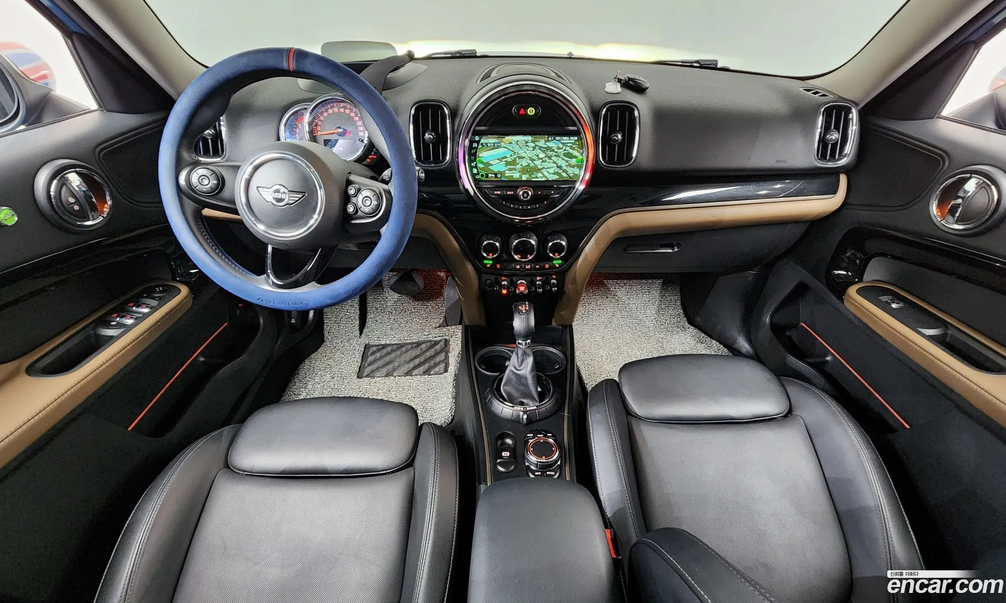 Mini Cooper D Countryman 2017 WMWYU1108J3D17861 — 35