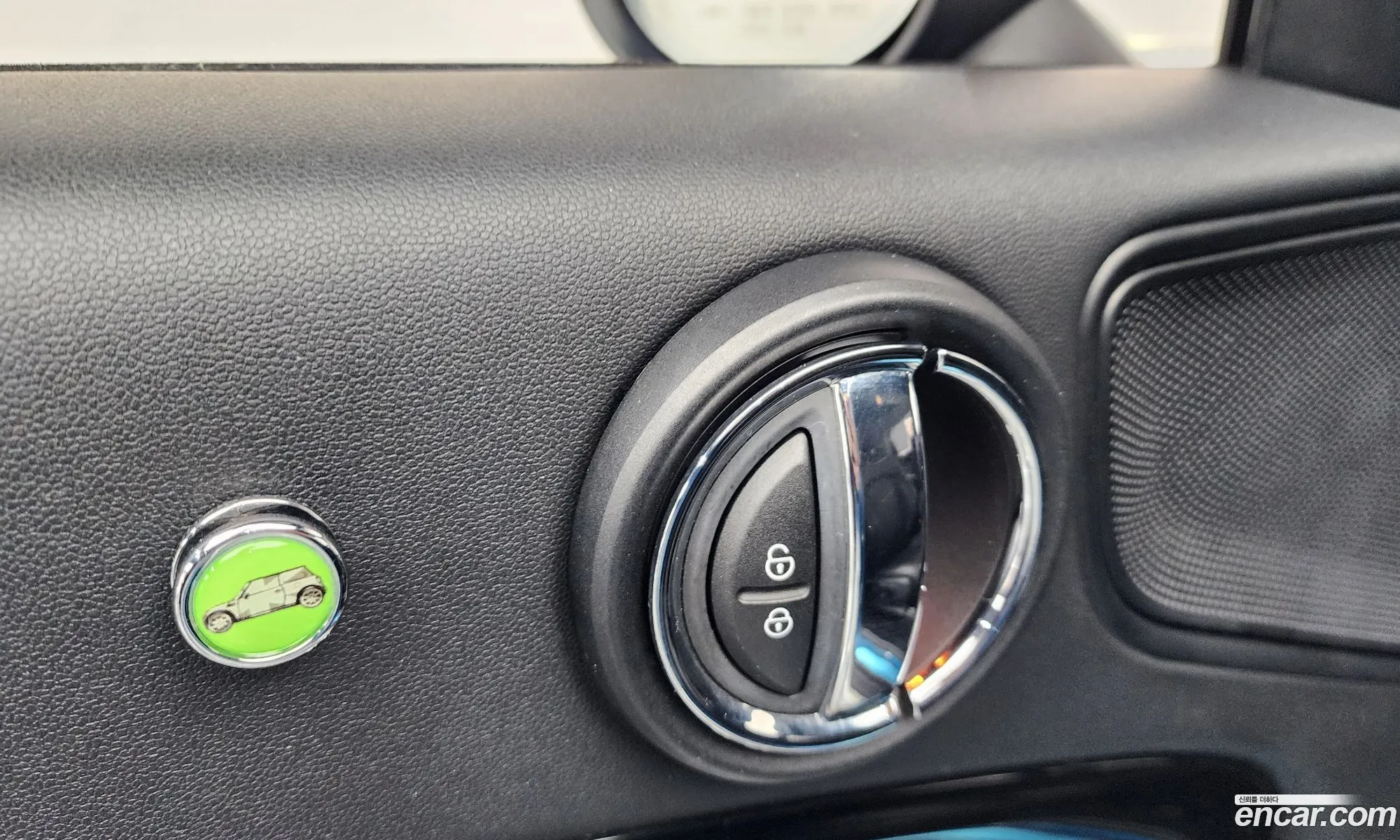 Mini Cooper D Countryman 2017 WMWYU1108J3D17861 — 18