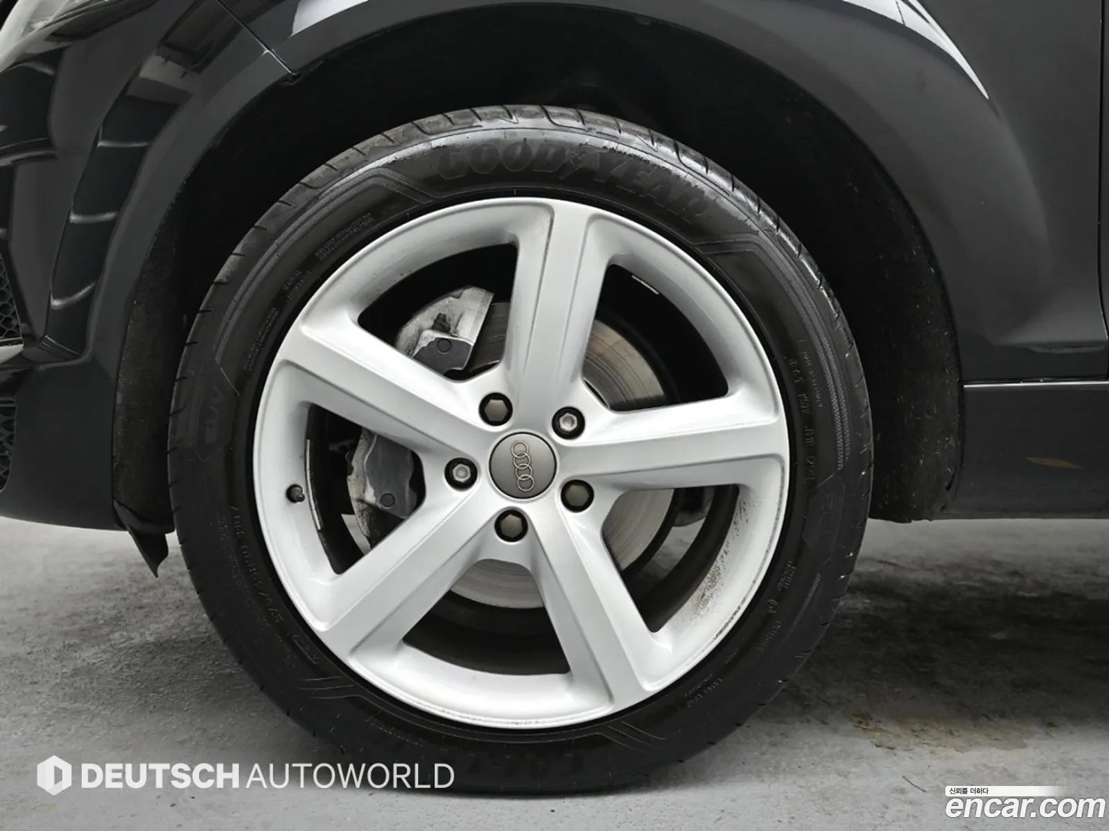 Audi Q7 2010 — 16