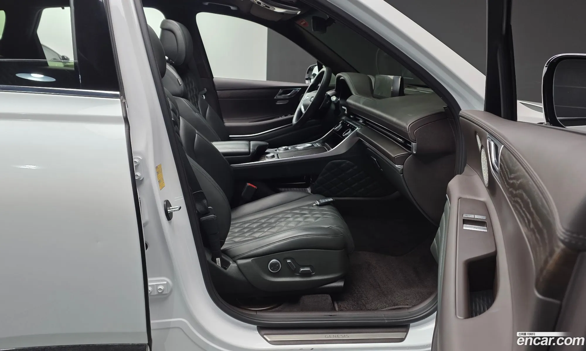 Genesis GV80 2020 — 18