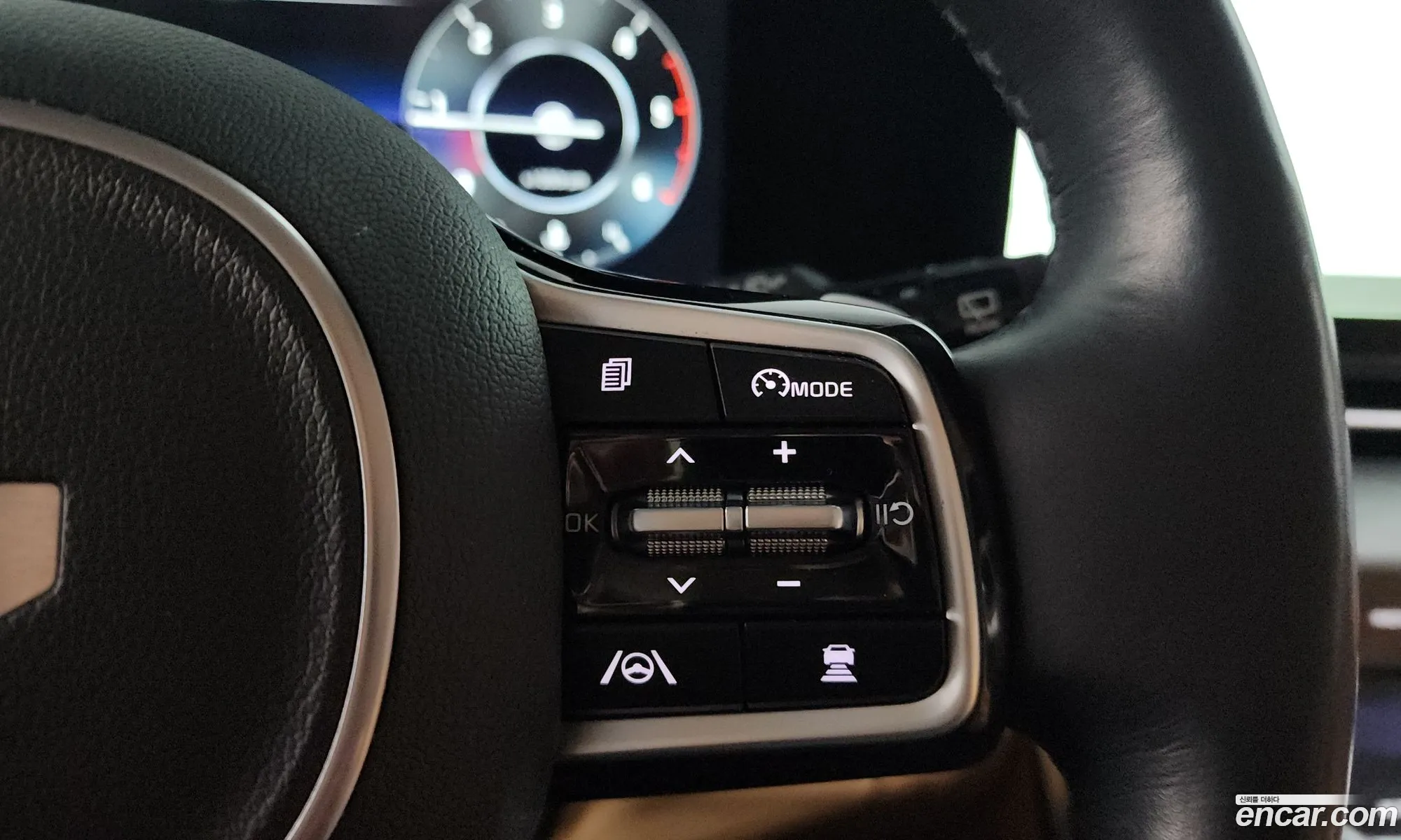 Kia Carnival 2022 — 22
