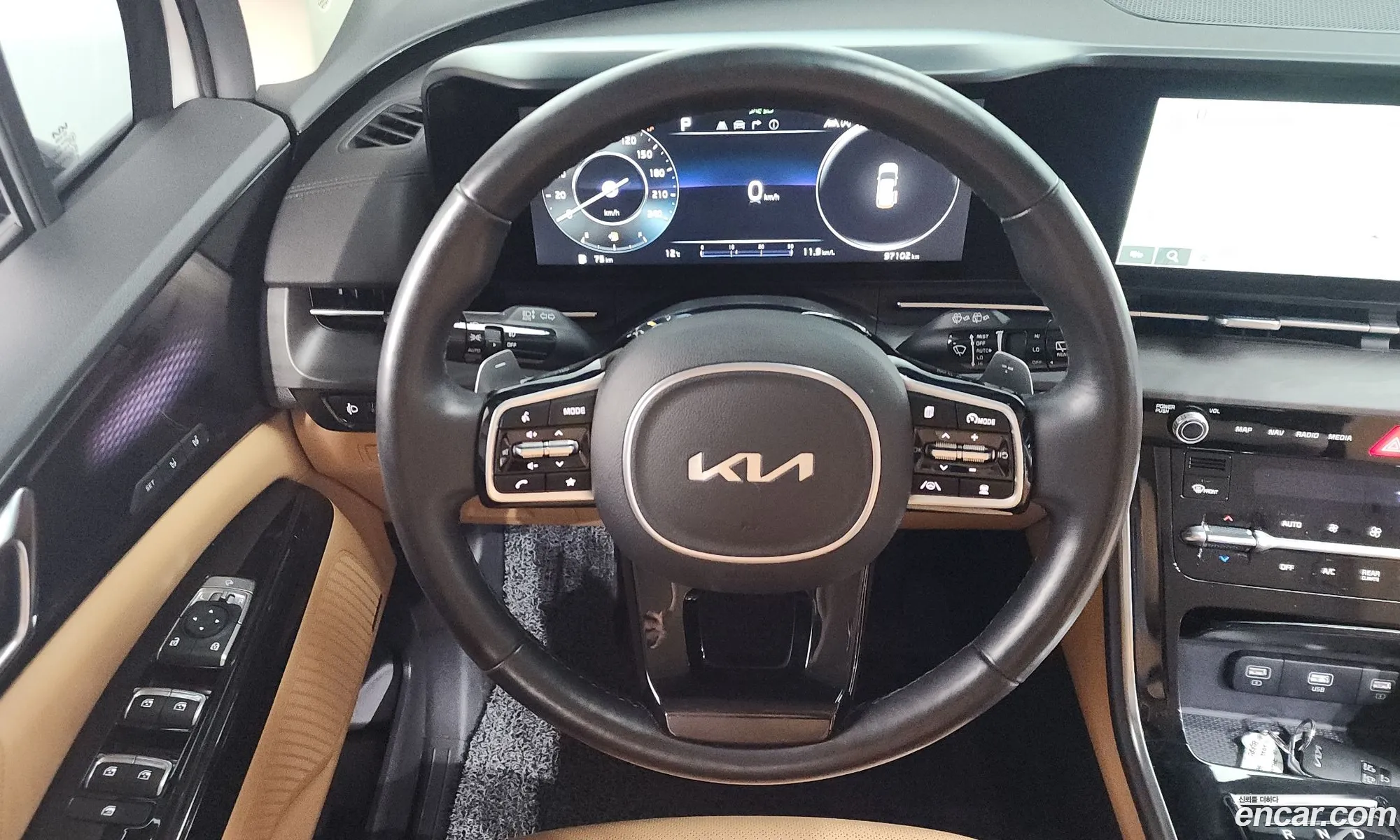 Kia Carnival 2022 — 21