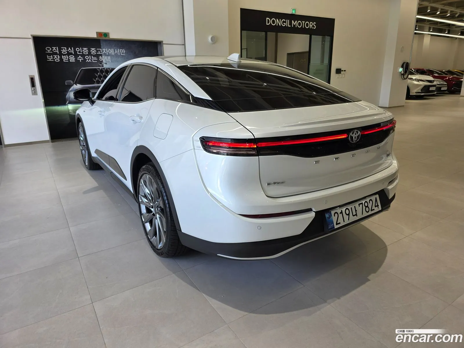 Toyota Crown Crossover 2025 — 12