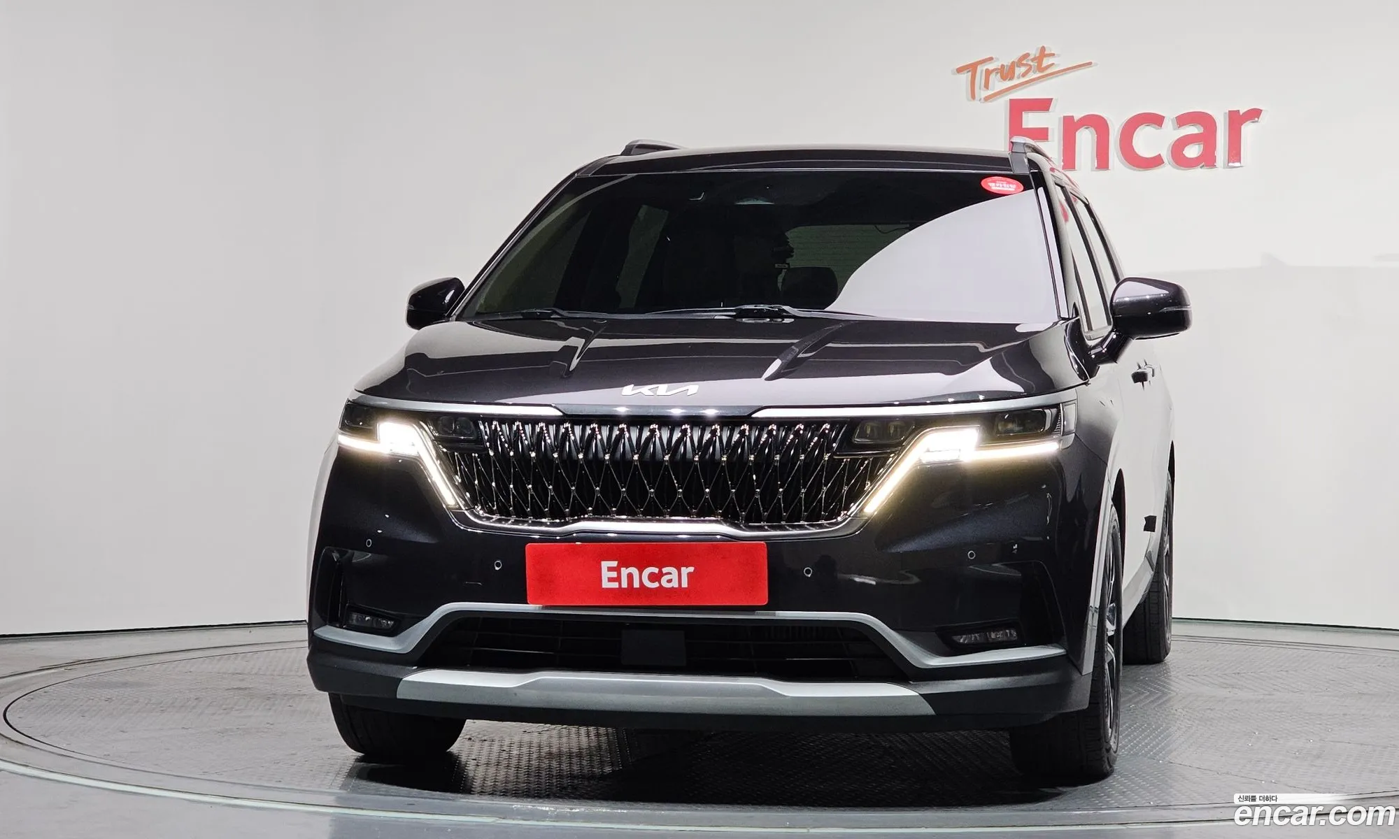 Kia Carnival 2022 — 25