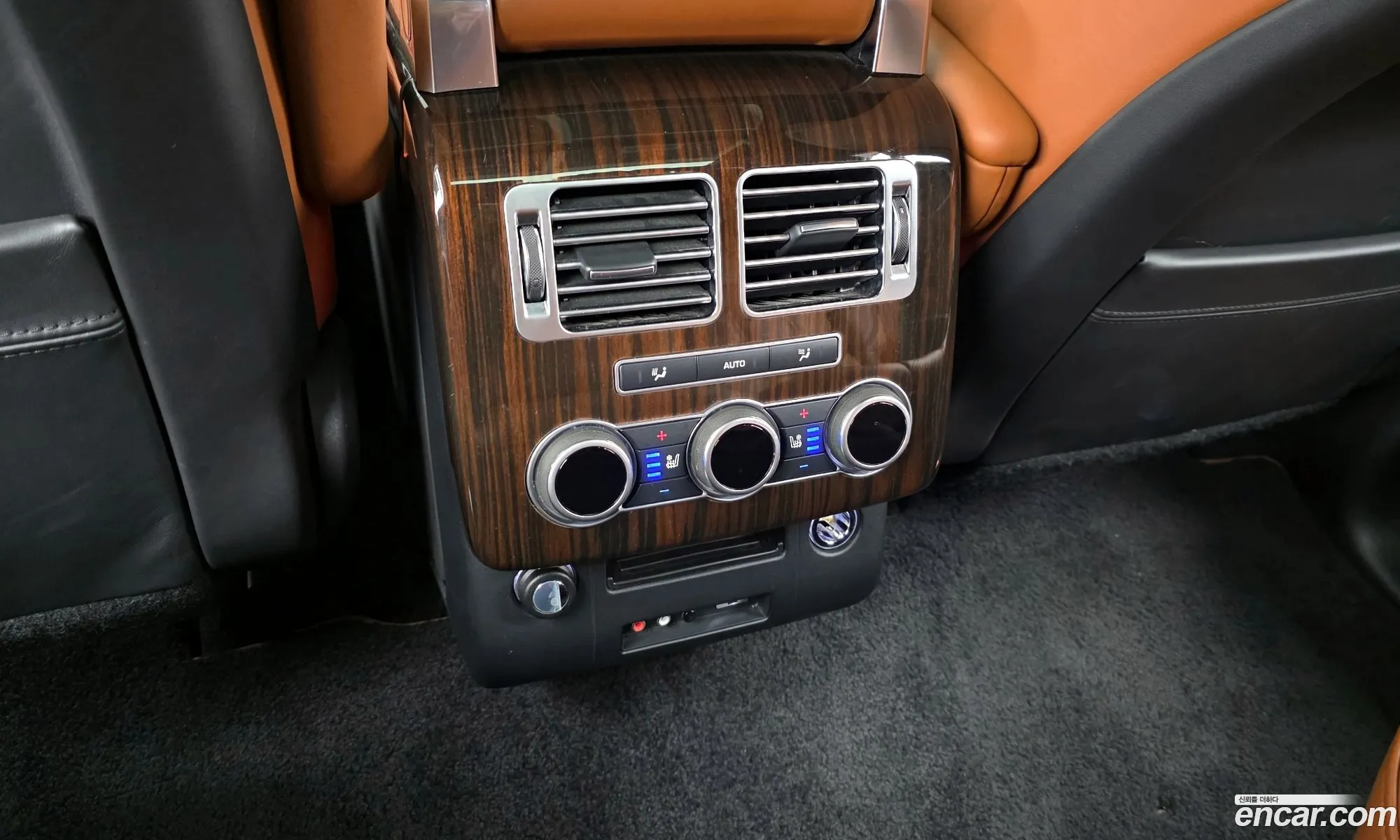 Land Rover Range Rover 2016 SALGA2JF7GA292155 — 3