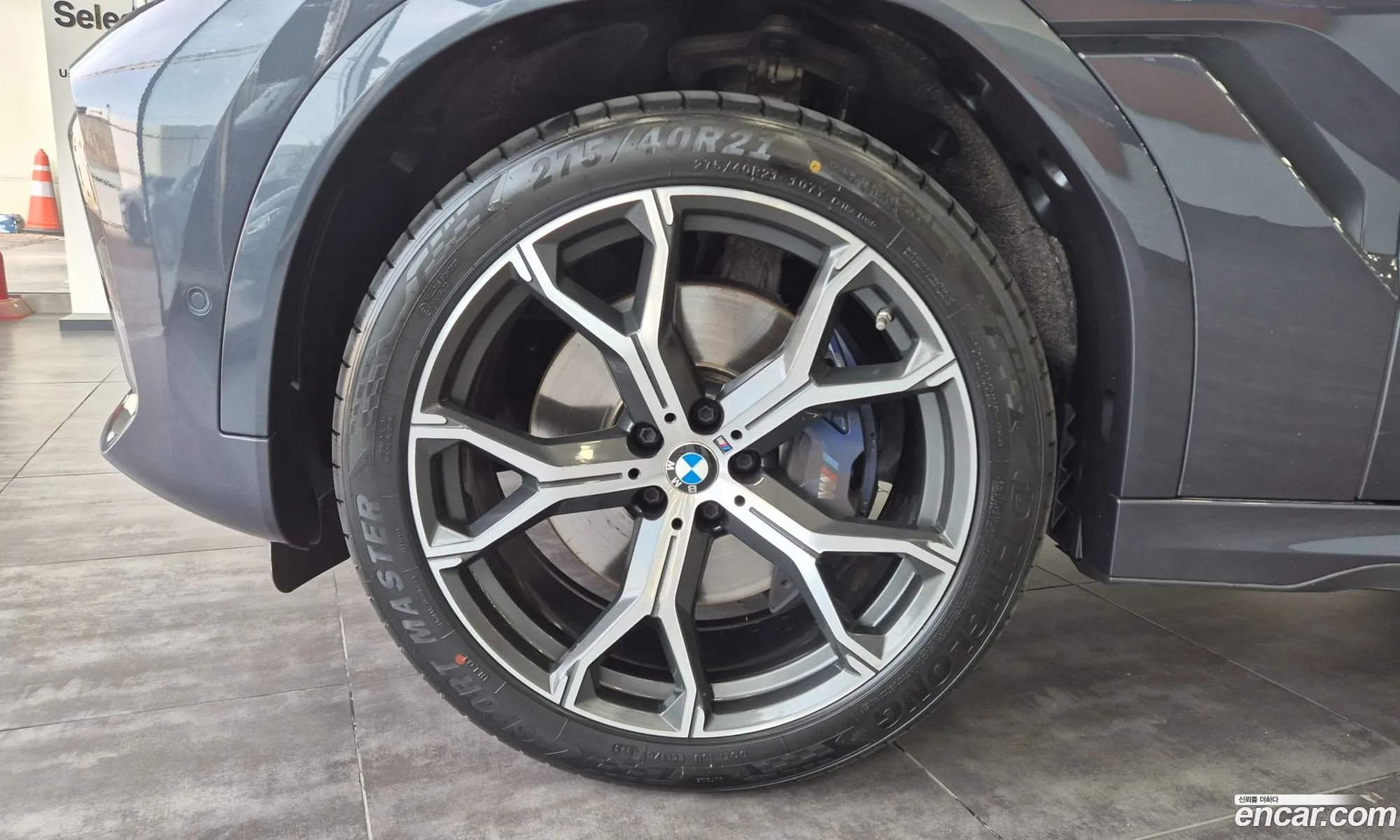 BMW X6 2021 — 18
