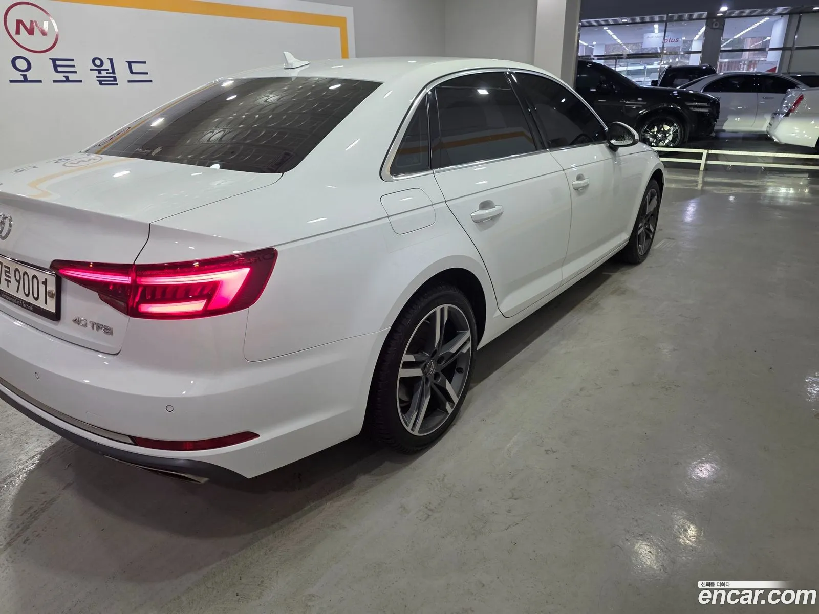 Audi A4 2019 — 16