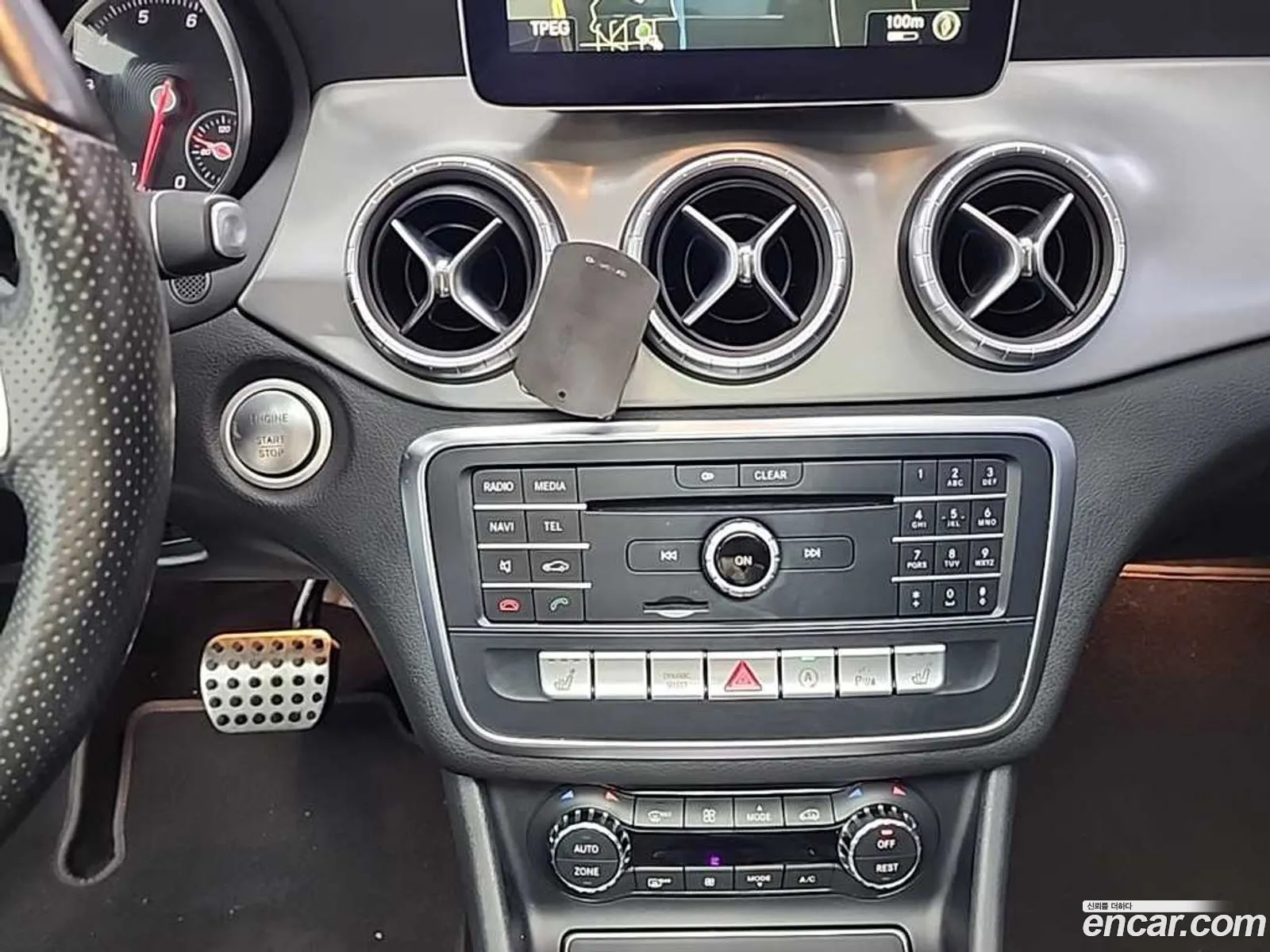 Mercedes-Benz CLA-Class C117 2017 — 15
