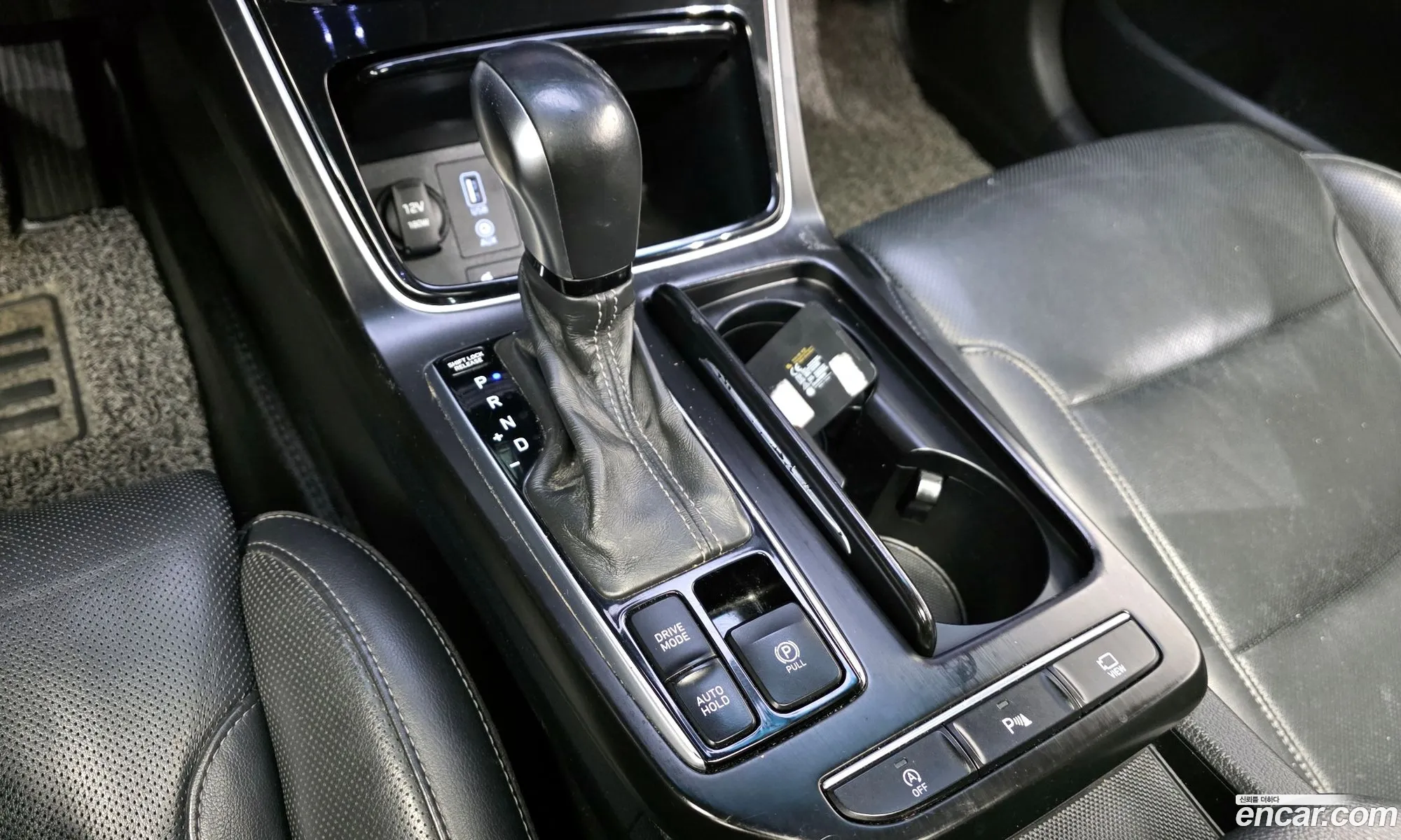 Hyundai Grandeur IG 2018 — 32