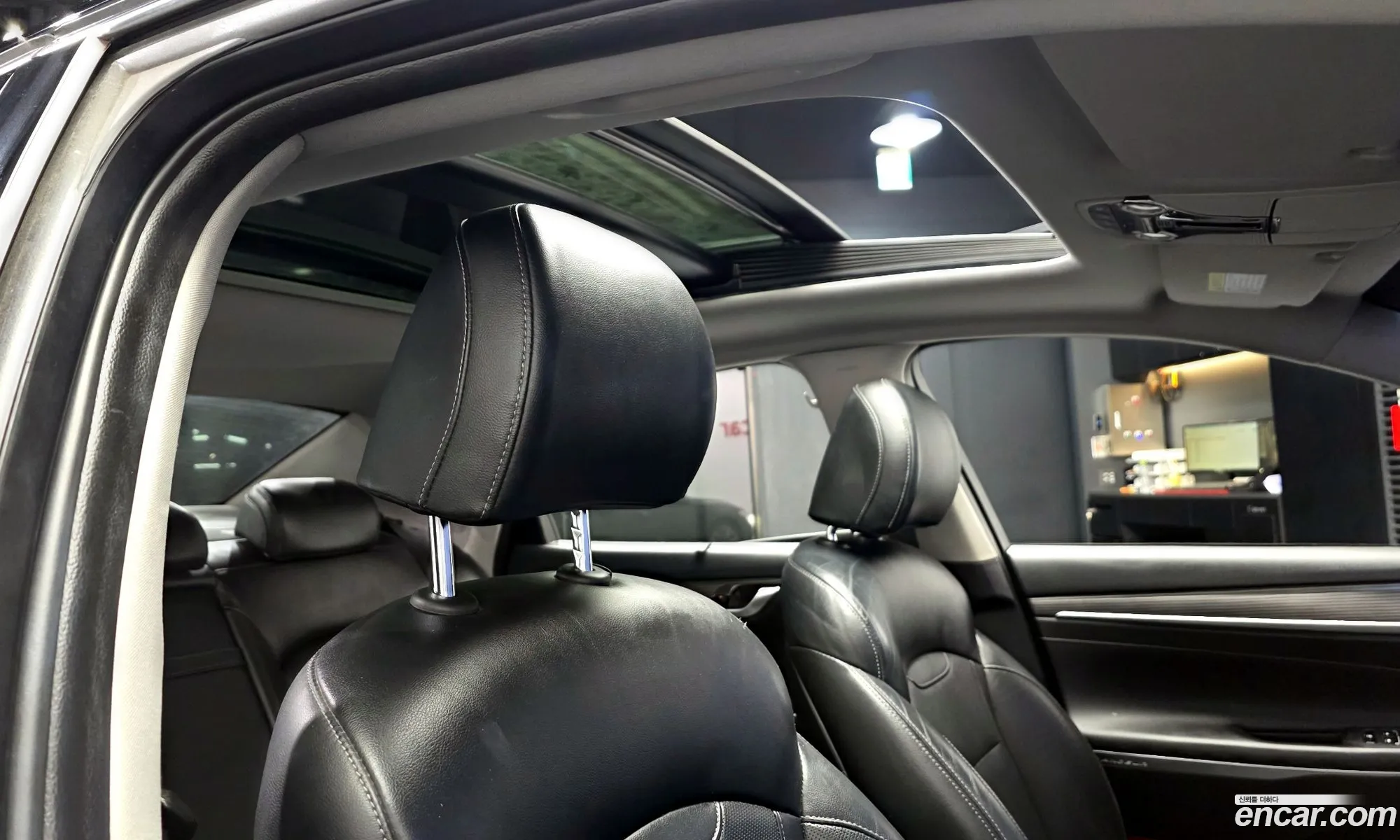 Hyundai Grandeur IG 2018 — 27
