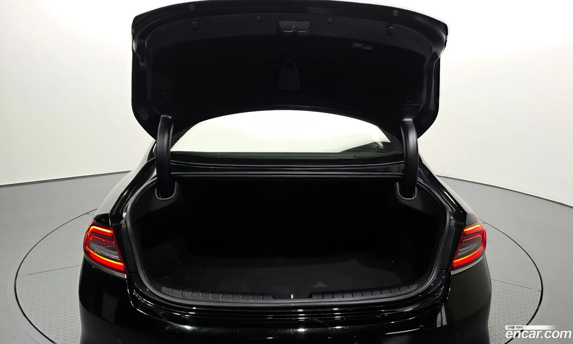 Hyundai Grandeur IG 2018 — 10