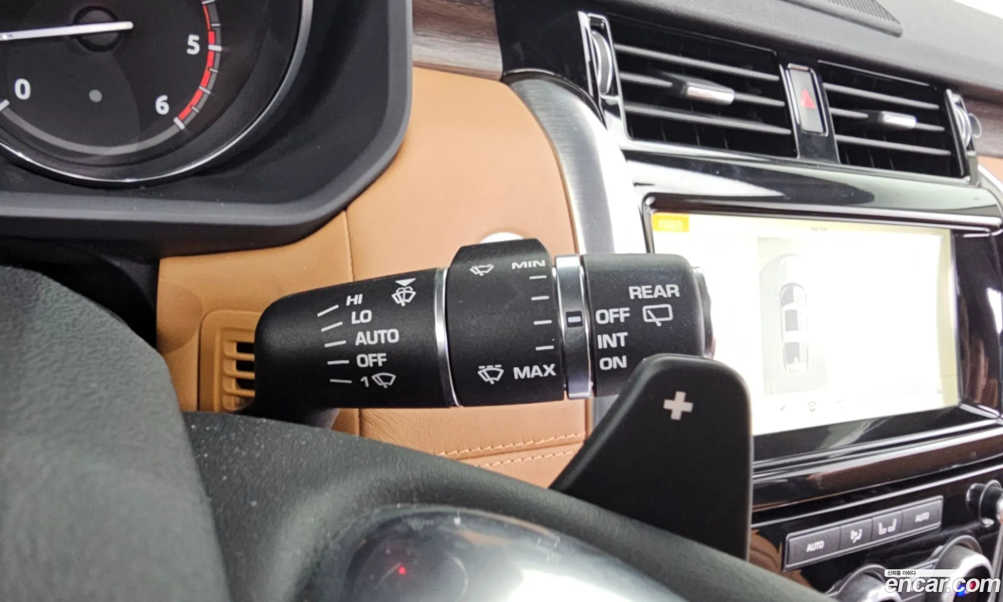 Land Rover Discovery 5 2017 SALRA2BK7HA036992 — 24