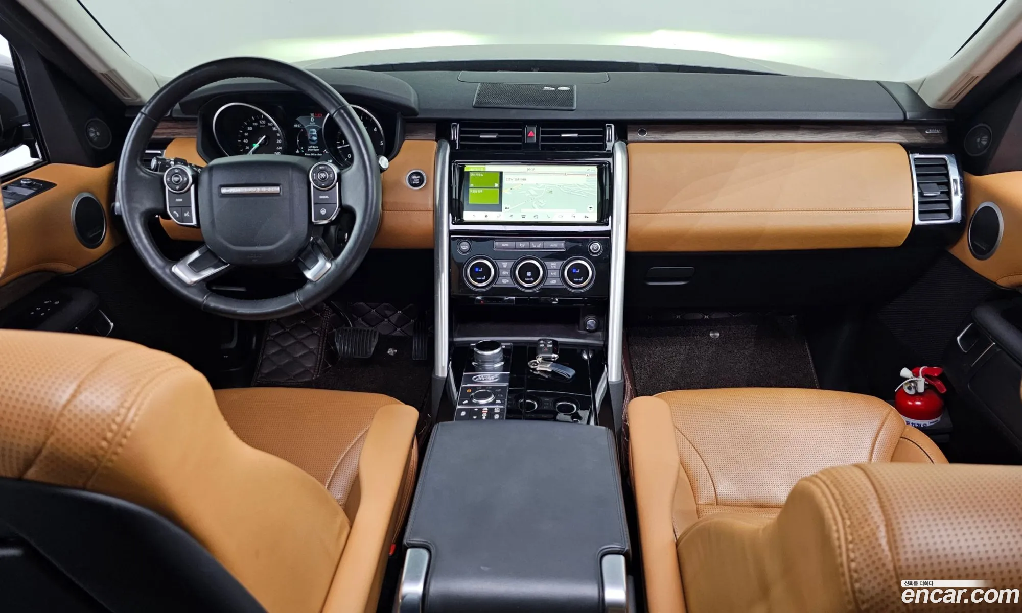 Land Rover Discovery 5 2017 SALRA2BK7HA036992 — 13