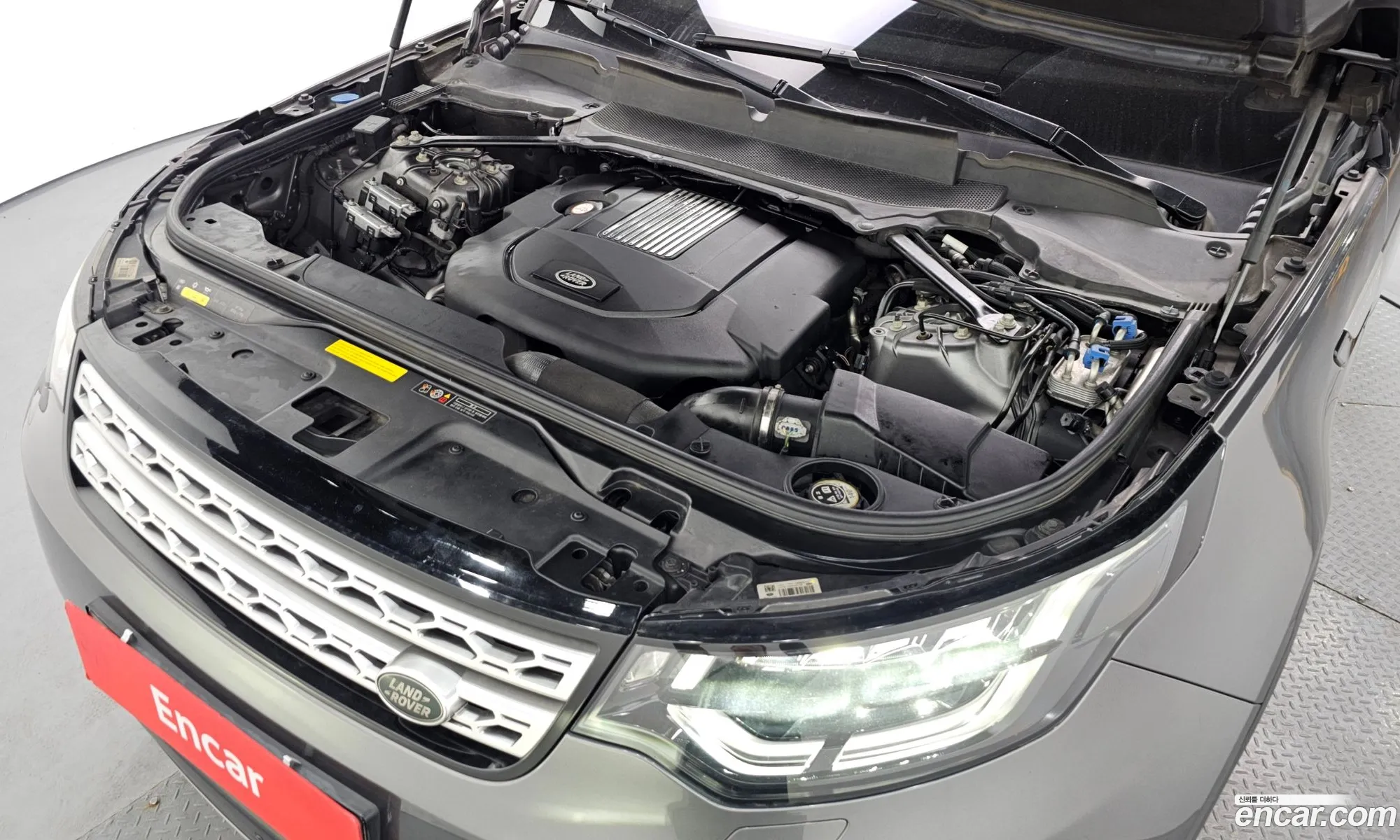 Land Rover Discovery 5 2017 SALRA2BK7HA036992 — 27