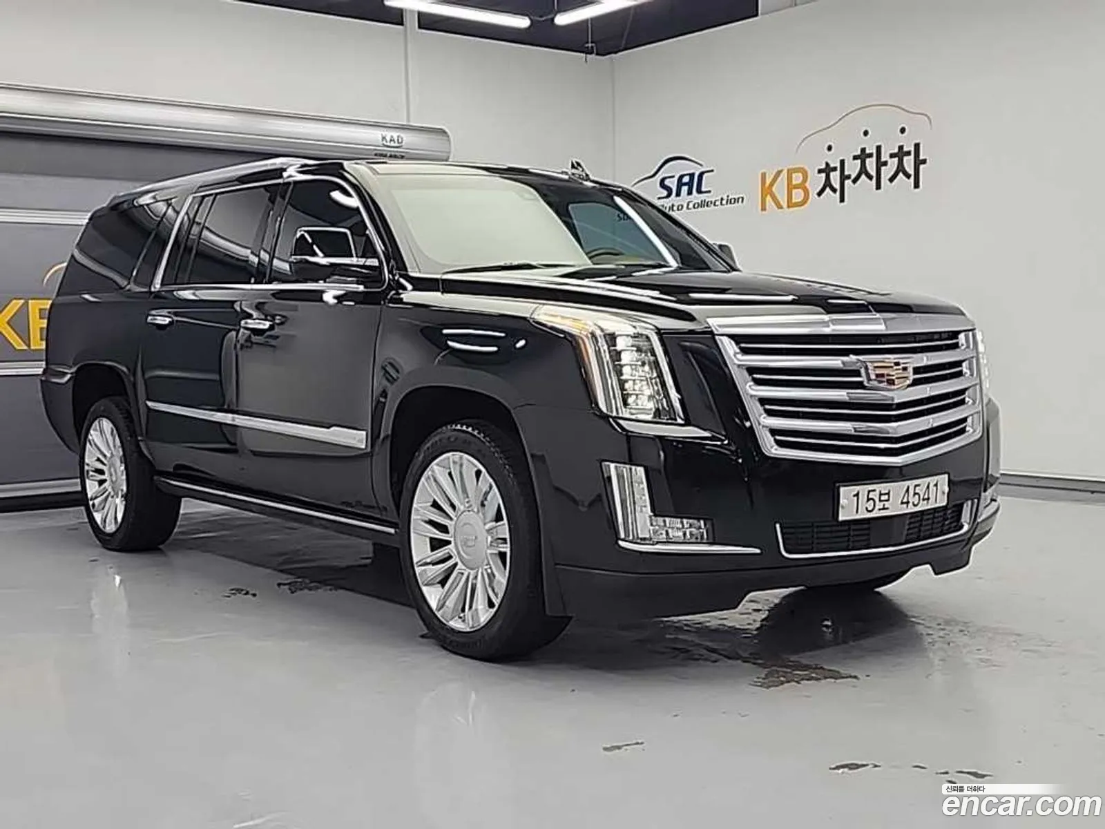Cadillac Escalade 2017 — 2