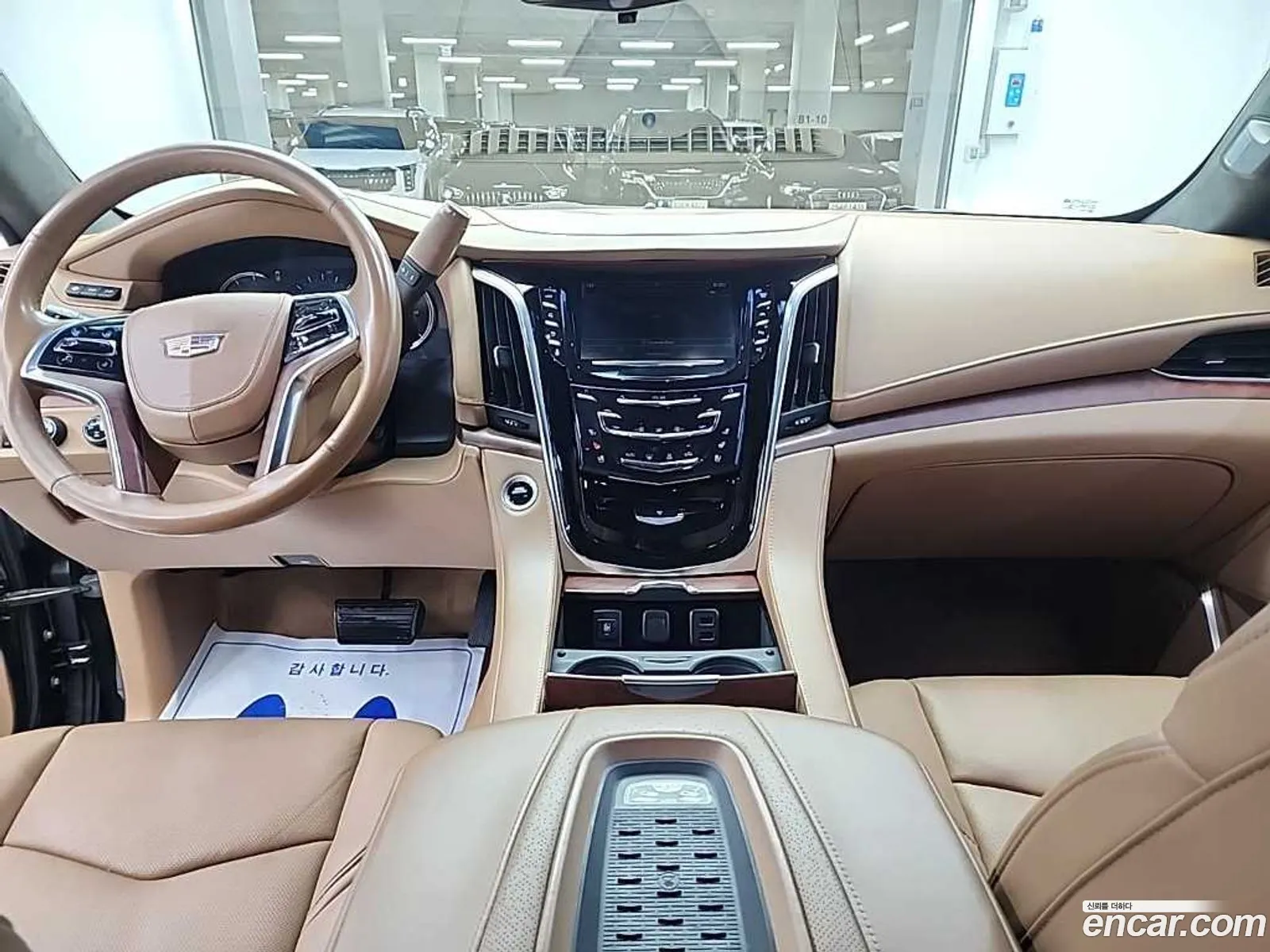 Cadillac Escalade 2017 — 18