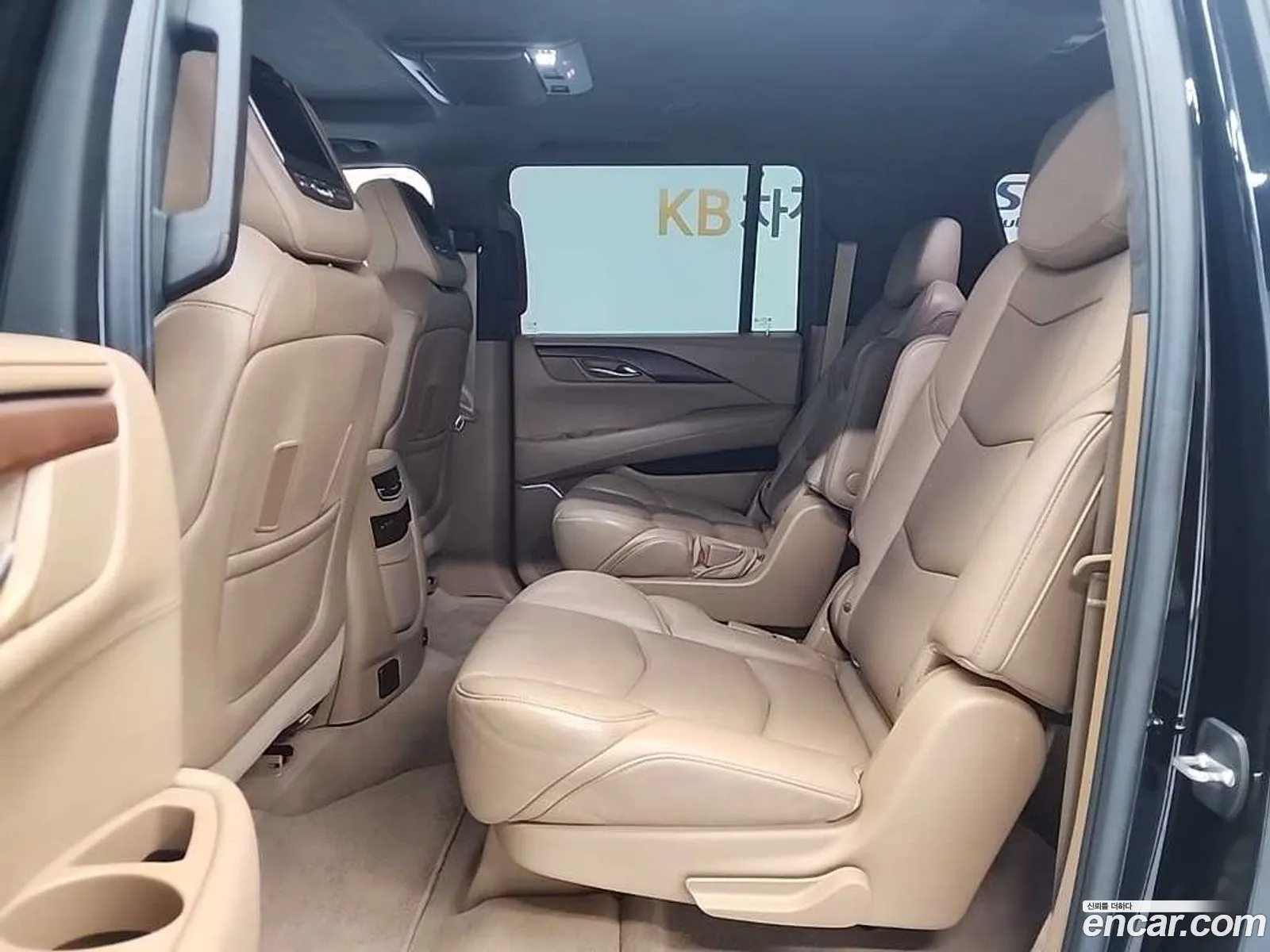 Cadillac Escalade 2017 — 15