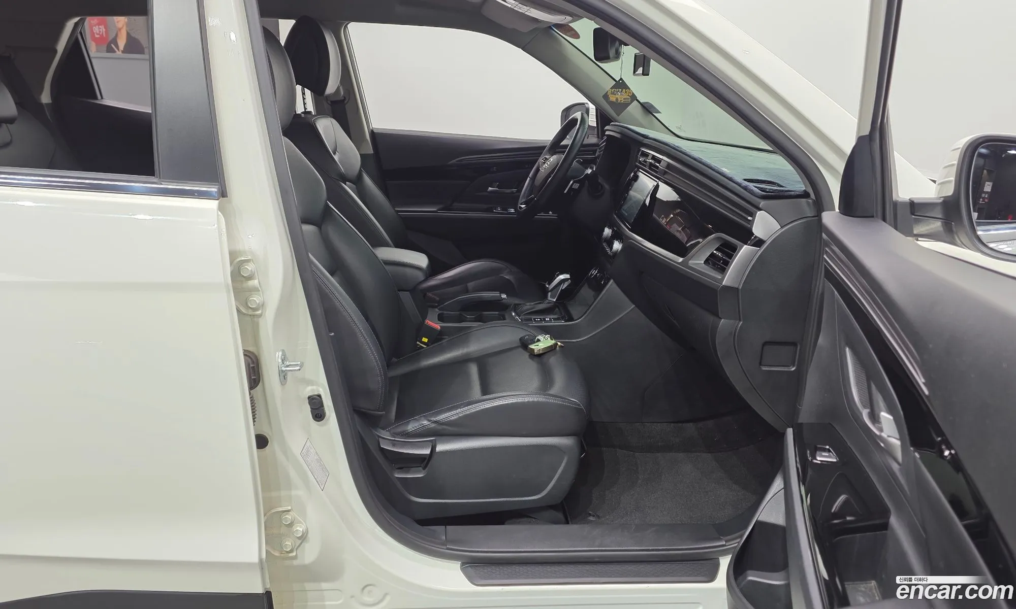KG Mobility (SsangYong) Beautiful Korando 2021 — 3
