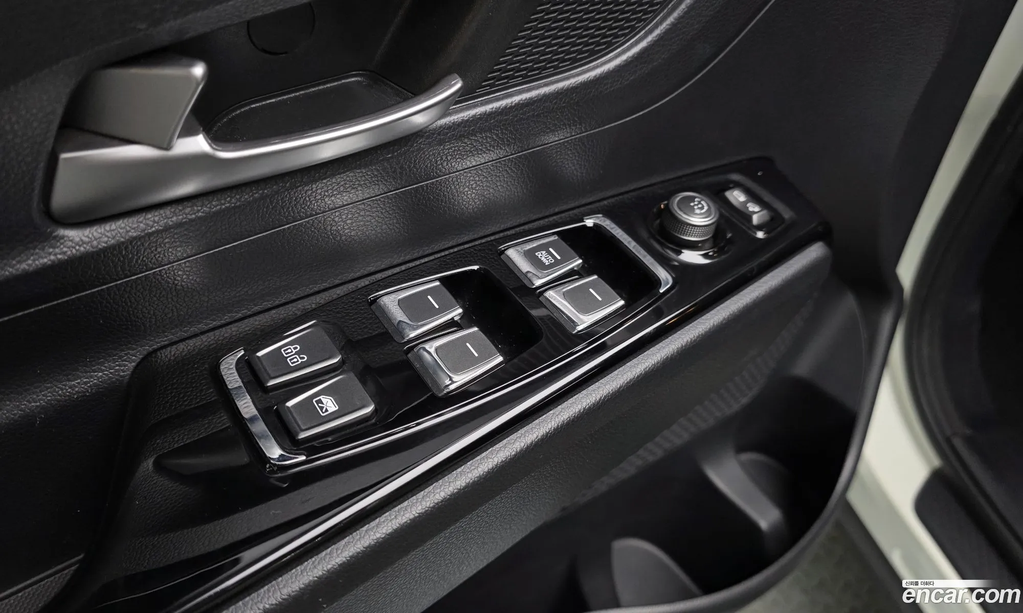 KG Mobility (SsangYong) Beautiful Korando 2021 — 29