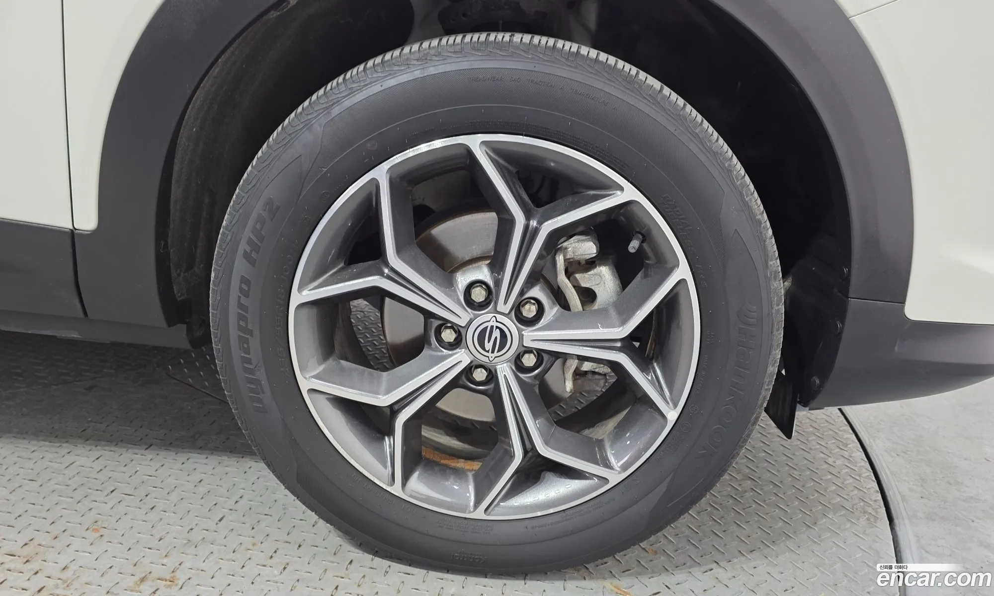 KG Mobility (SsangYong) Beautiful Korando 2021 — 26