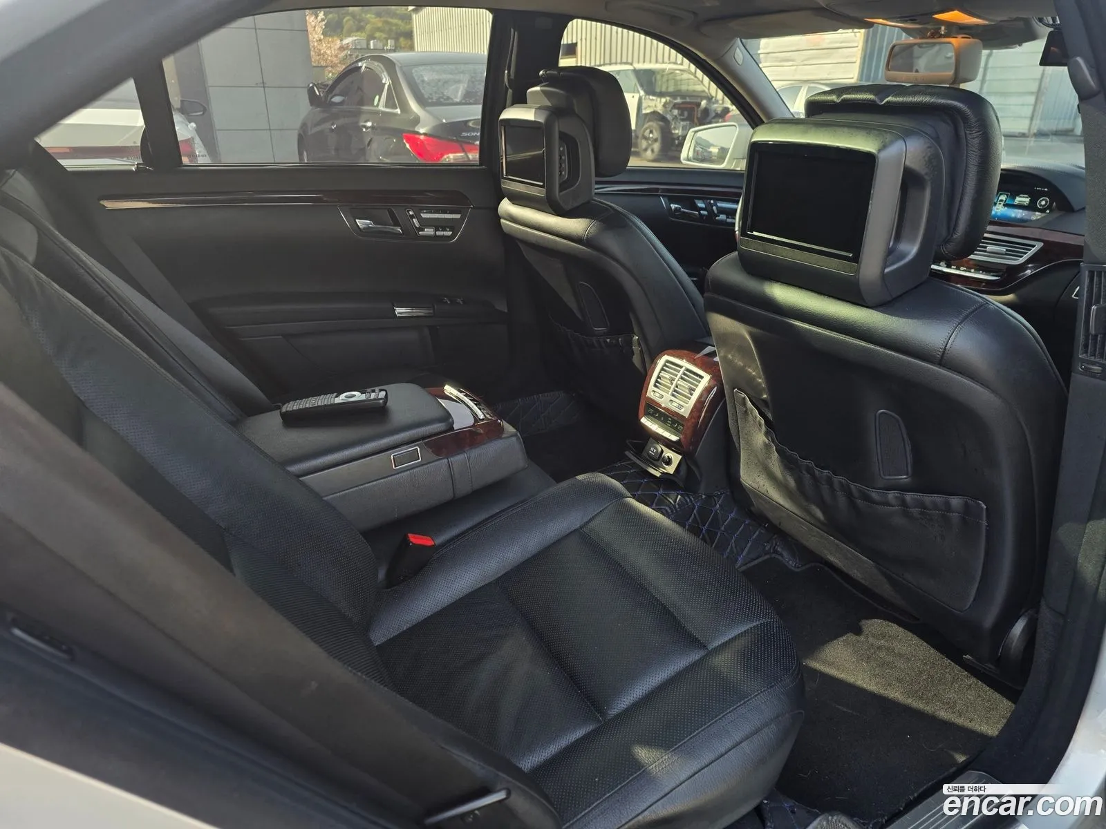 Mercedes-Benz S-Class W221 2011 — 15