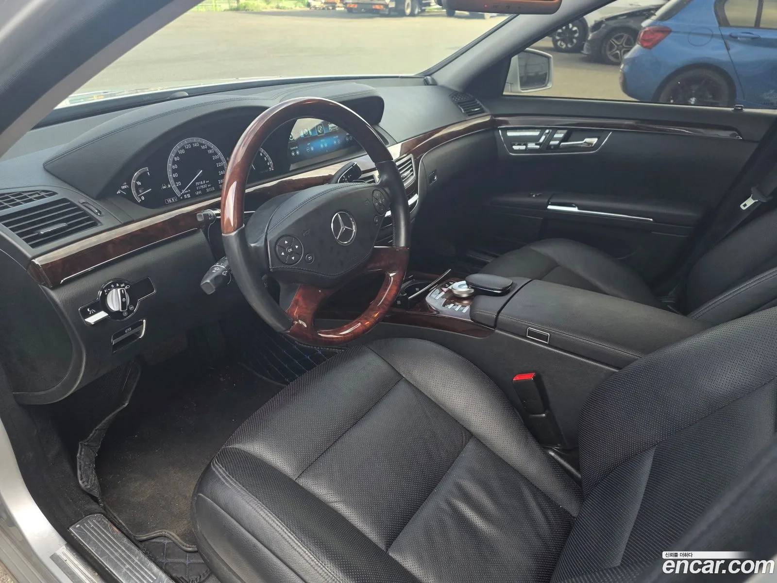 Mercedes-Benz S-Class W221 2011 — 14