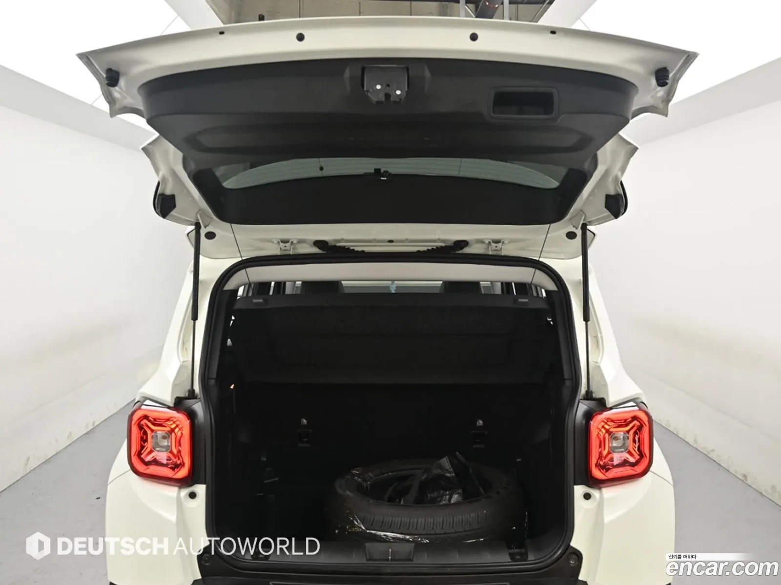 Jeep Renegade 2020 — 14