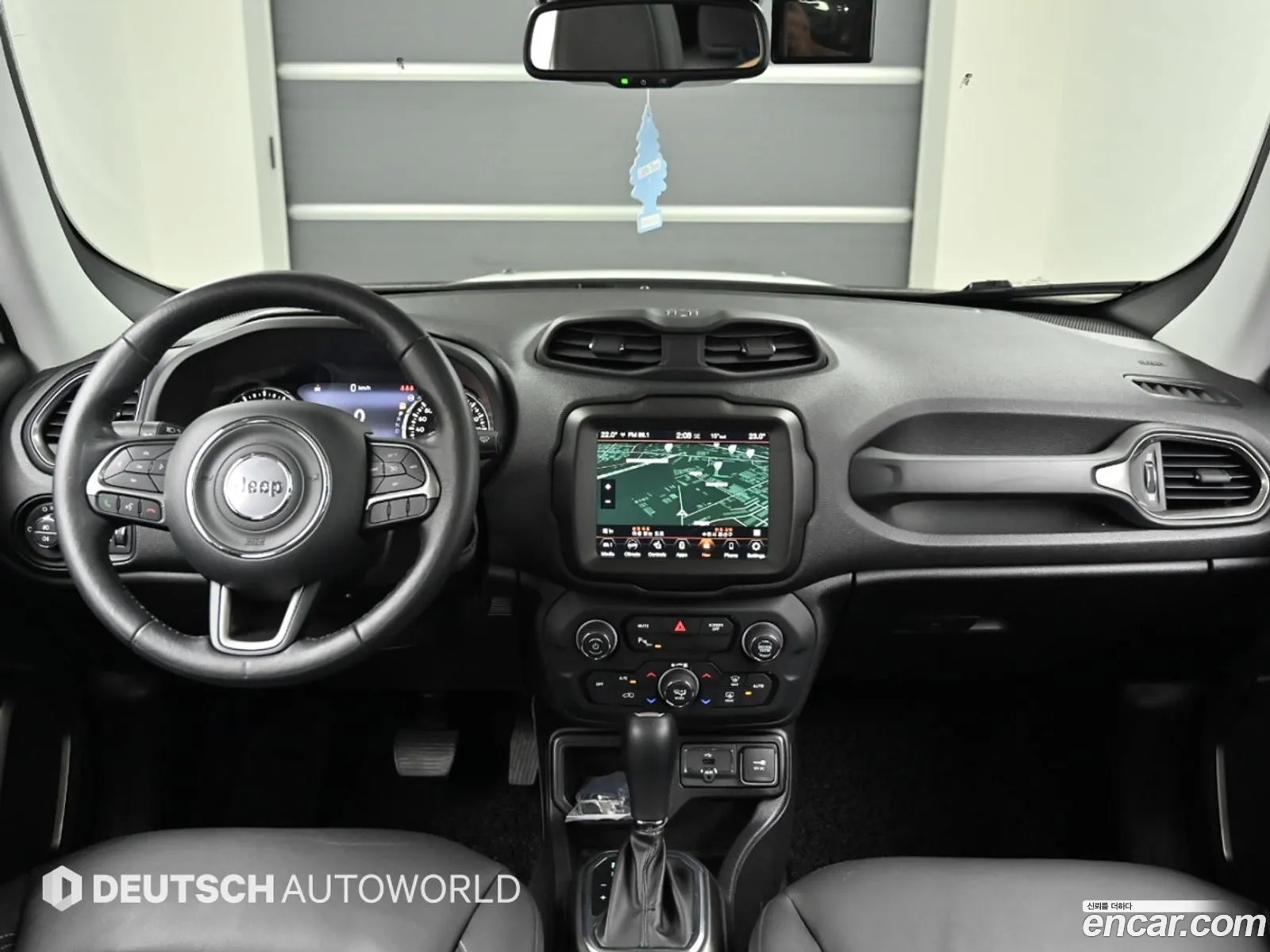 Jeep Renegade 2020 — 17