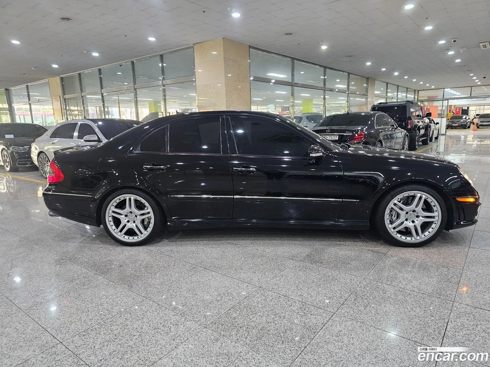Mercedes-Benz E-Class W211 2007 — 13