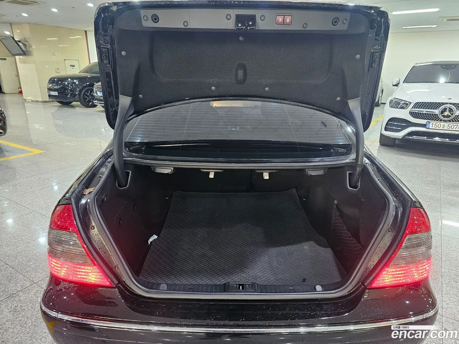 Mercedes-Benz E-Class W211 2007 — 17