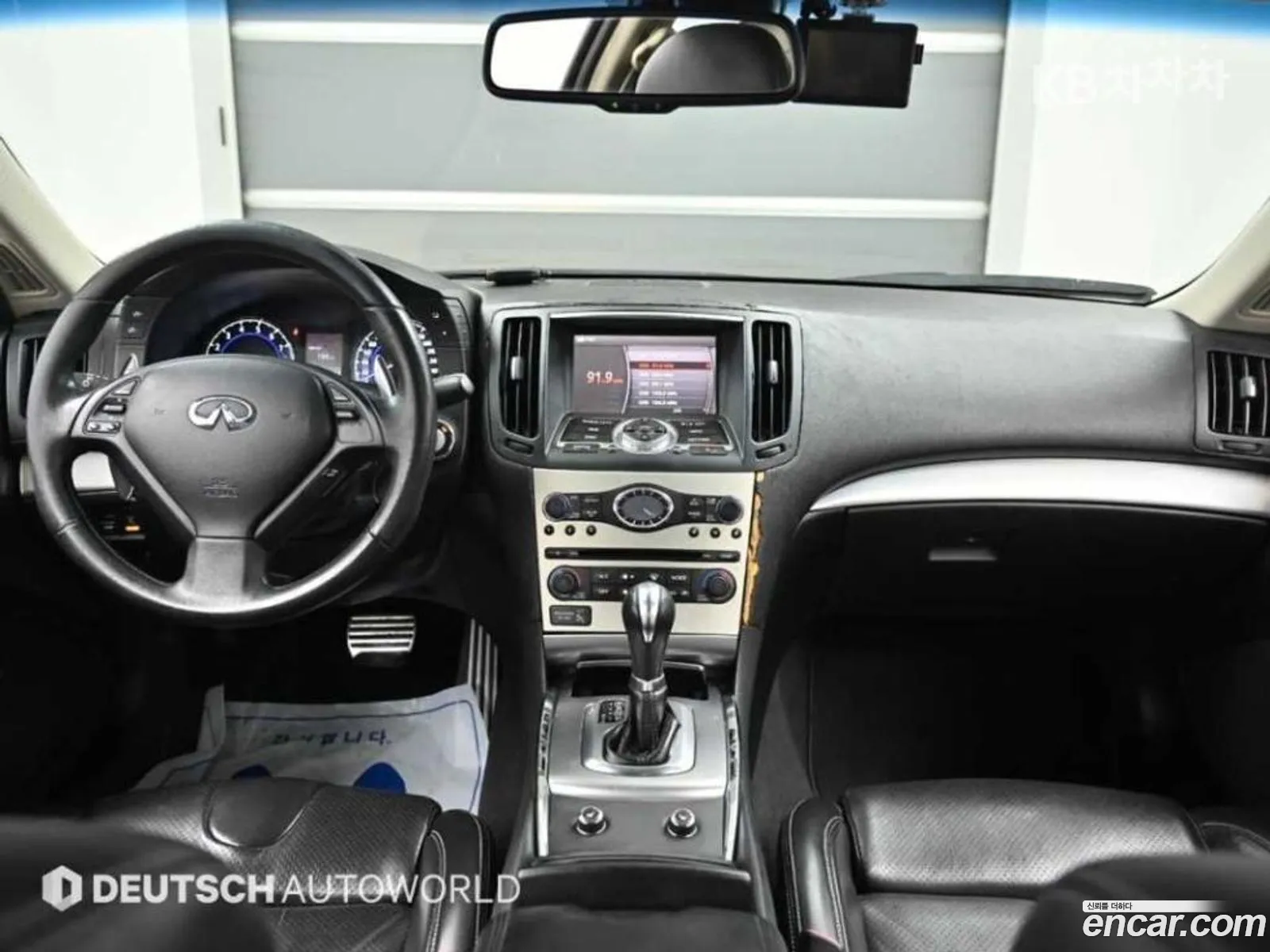 Infiniti G37 2010 — 11