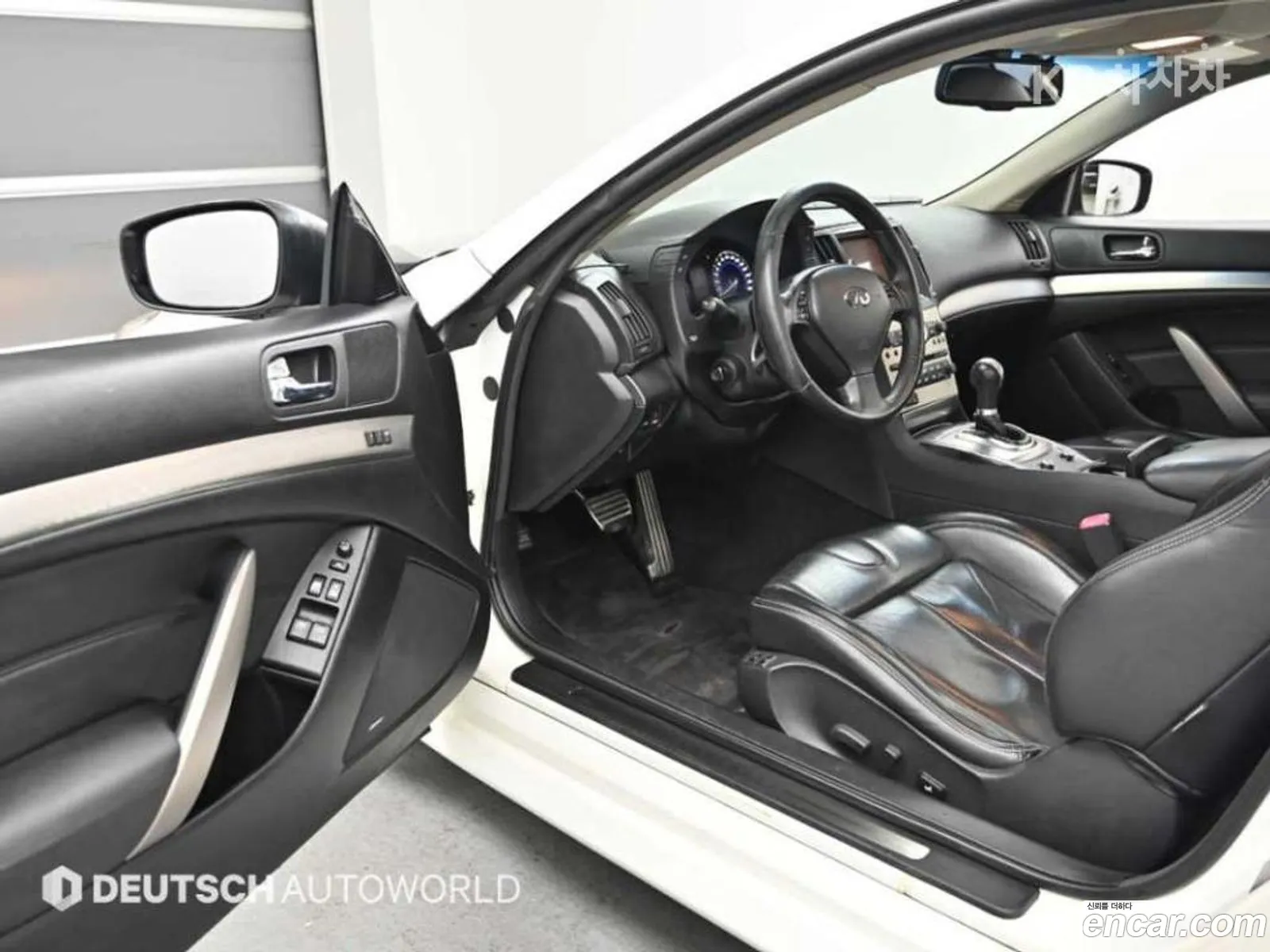Infiniti G37 2010 — 19