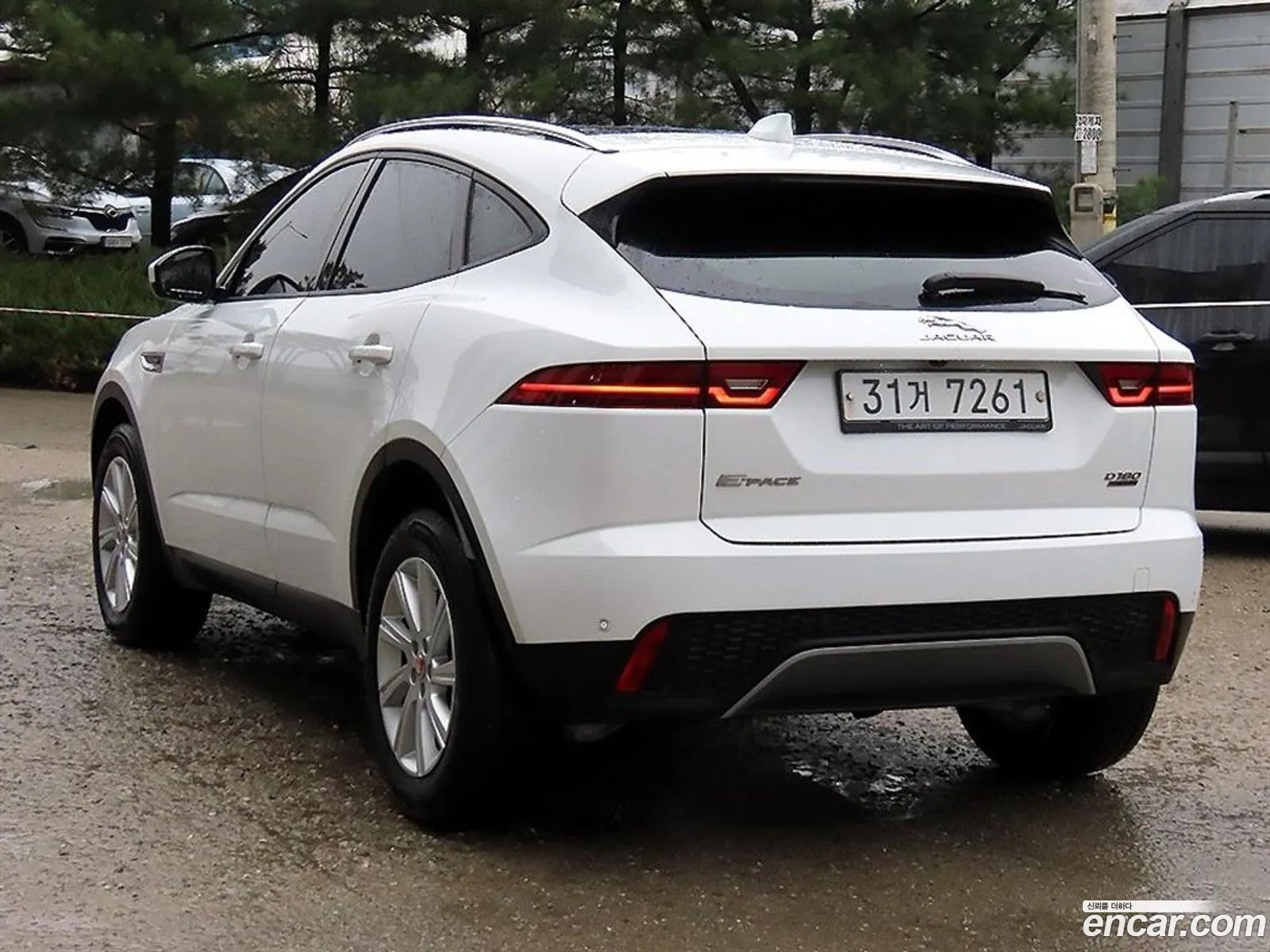 Jaguar E-Pace 2019 — 9