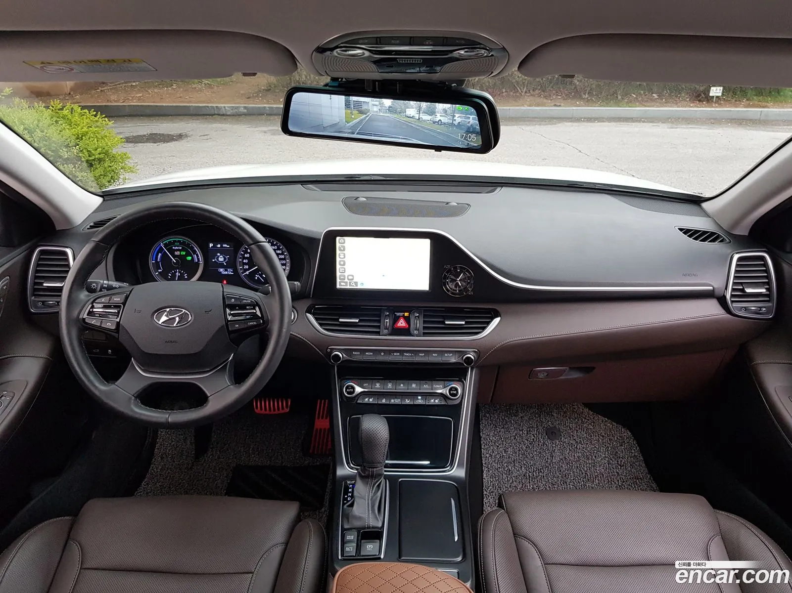 Hyundai Grandeur IG Hybrid 2017 — 10