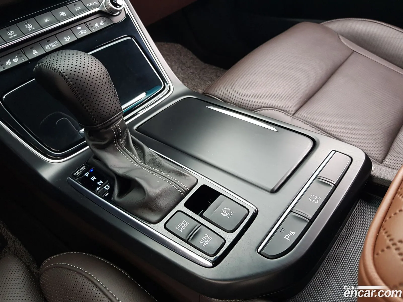 Hyundai Grandeur IG Hybrid 2017 — 9