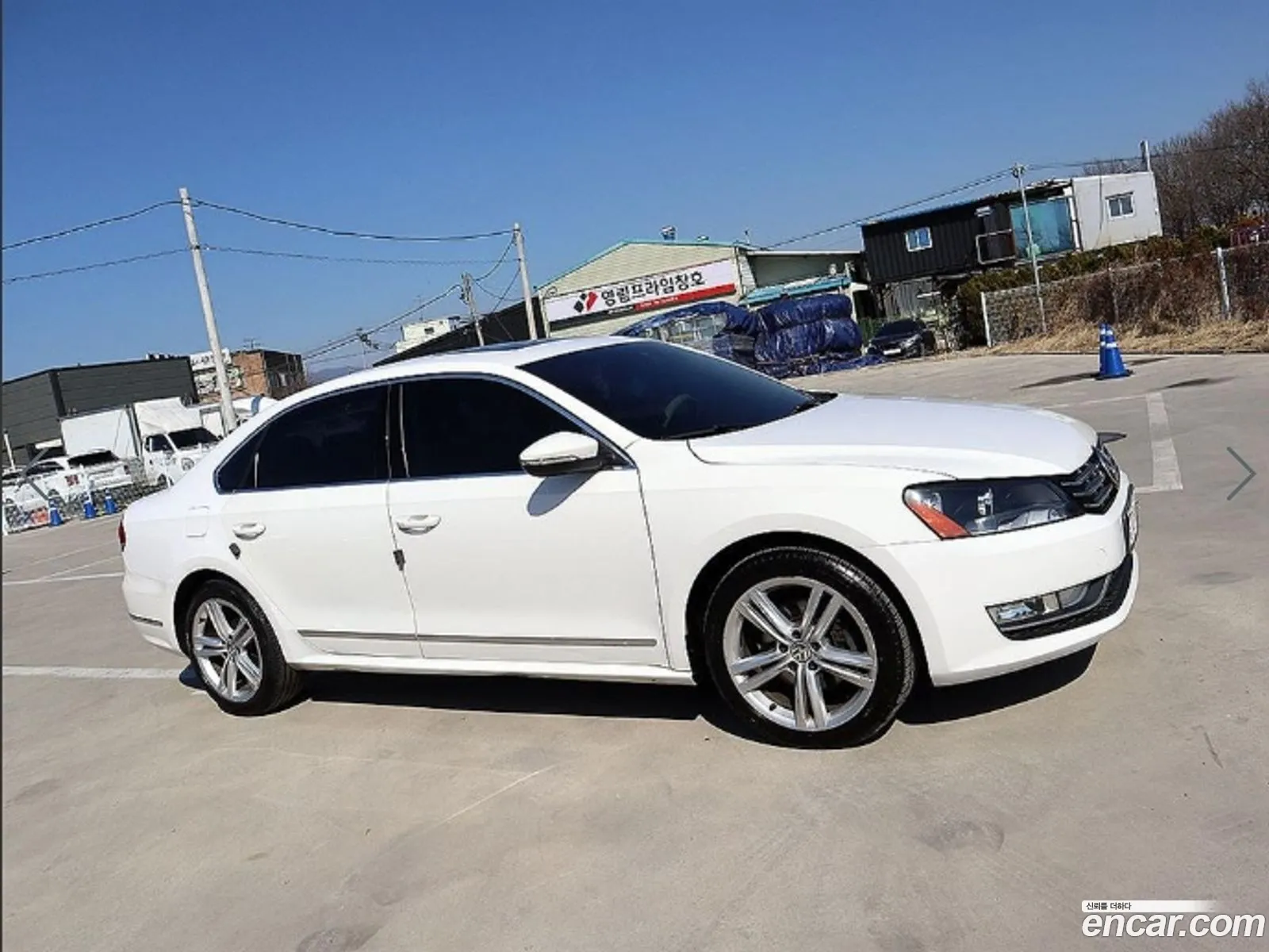 Volkswagen Passat 2013 — 17