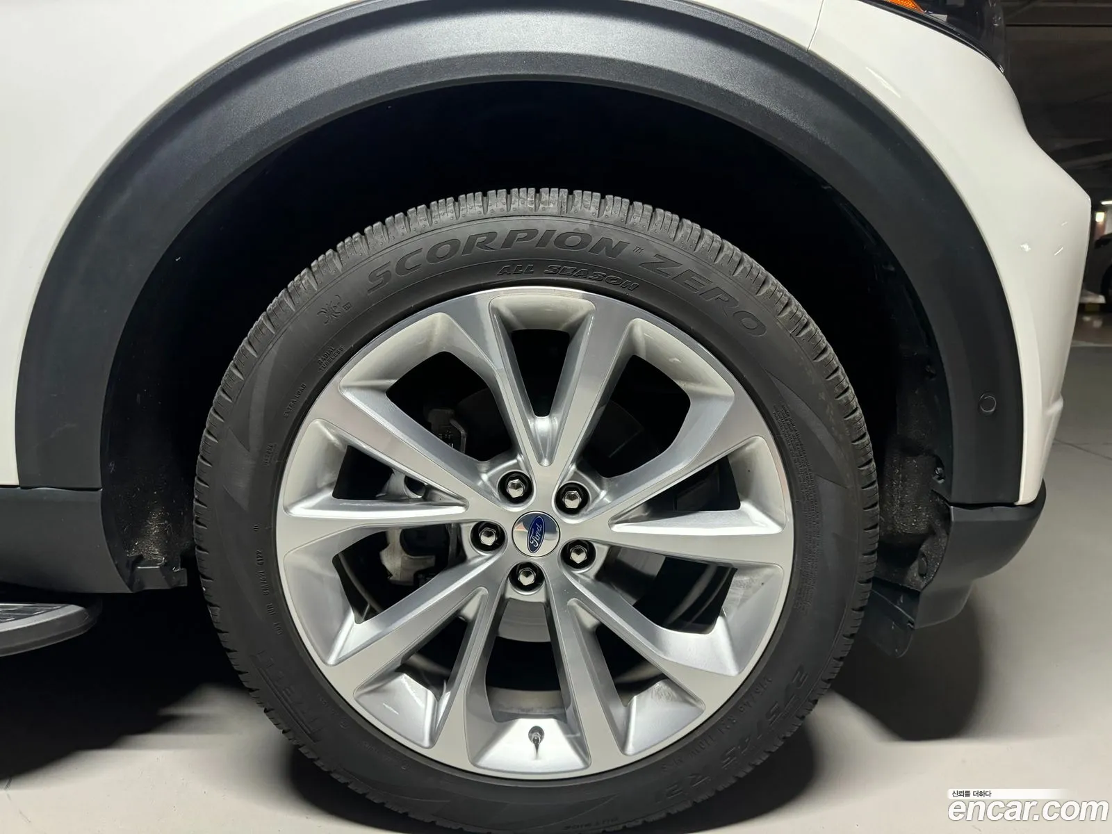 Ford Explorer 6th Gen 2022 — 9