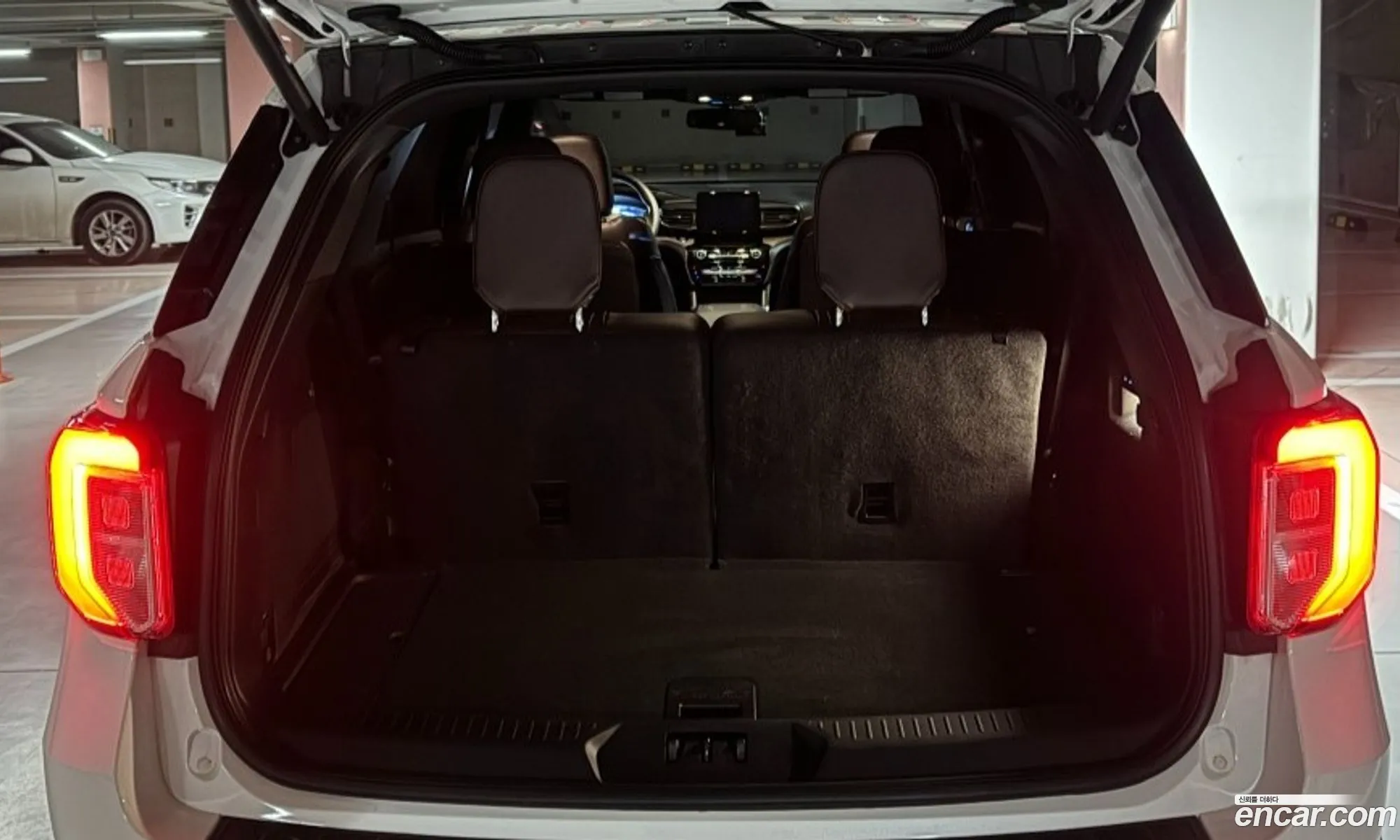 Ford Explorer 6th Gen 2022 — 11