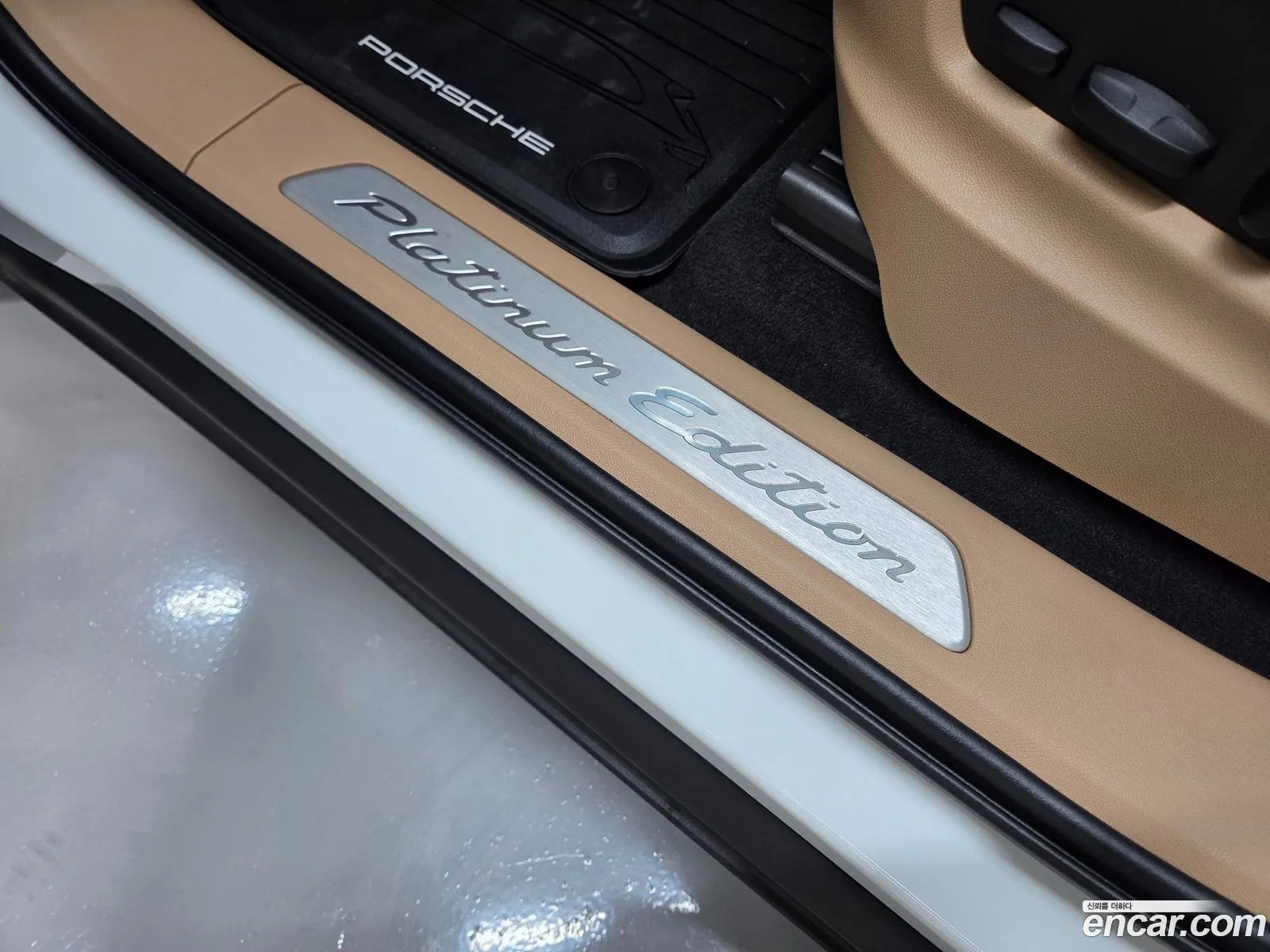 Porsche Cayenne 2022 — 19