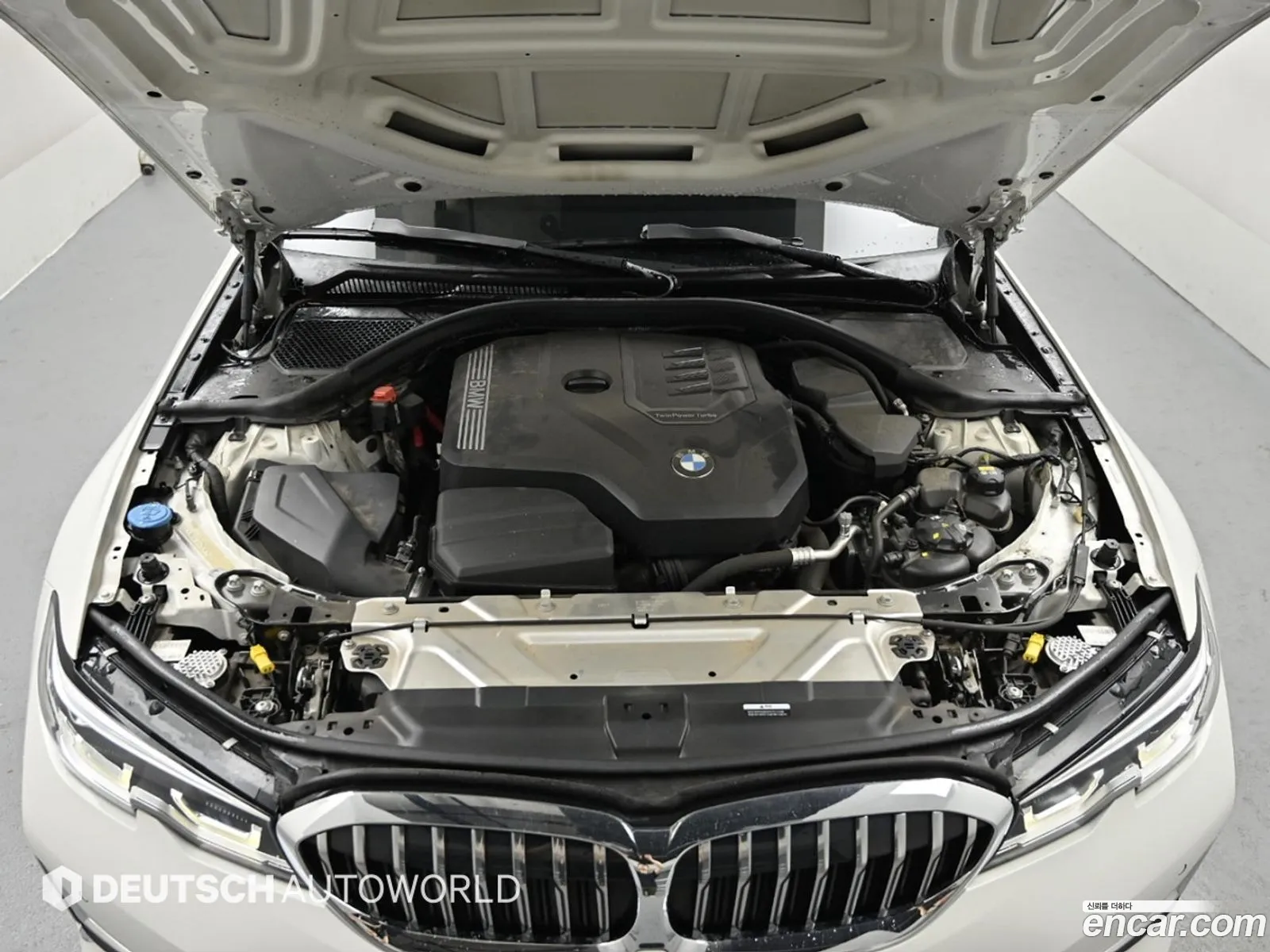 BMW 3 Series 2022 — 3