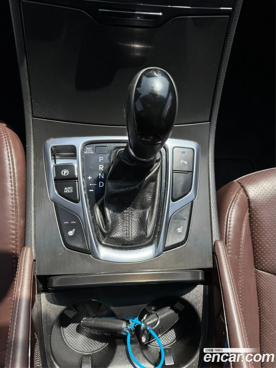 Hyundai Grandeur HG Hybrid 2015 — 17