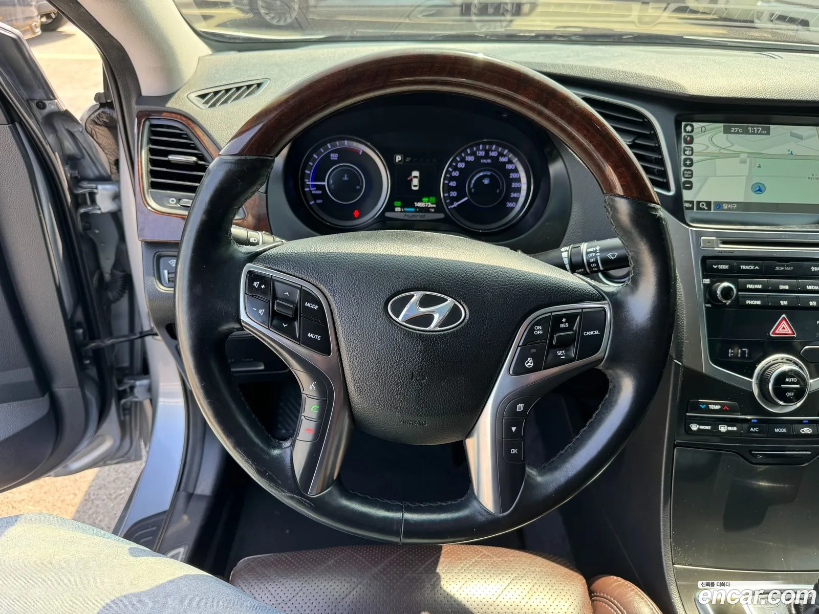 Hyundai Grandeur HG Hybrid 2015 — 13