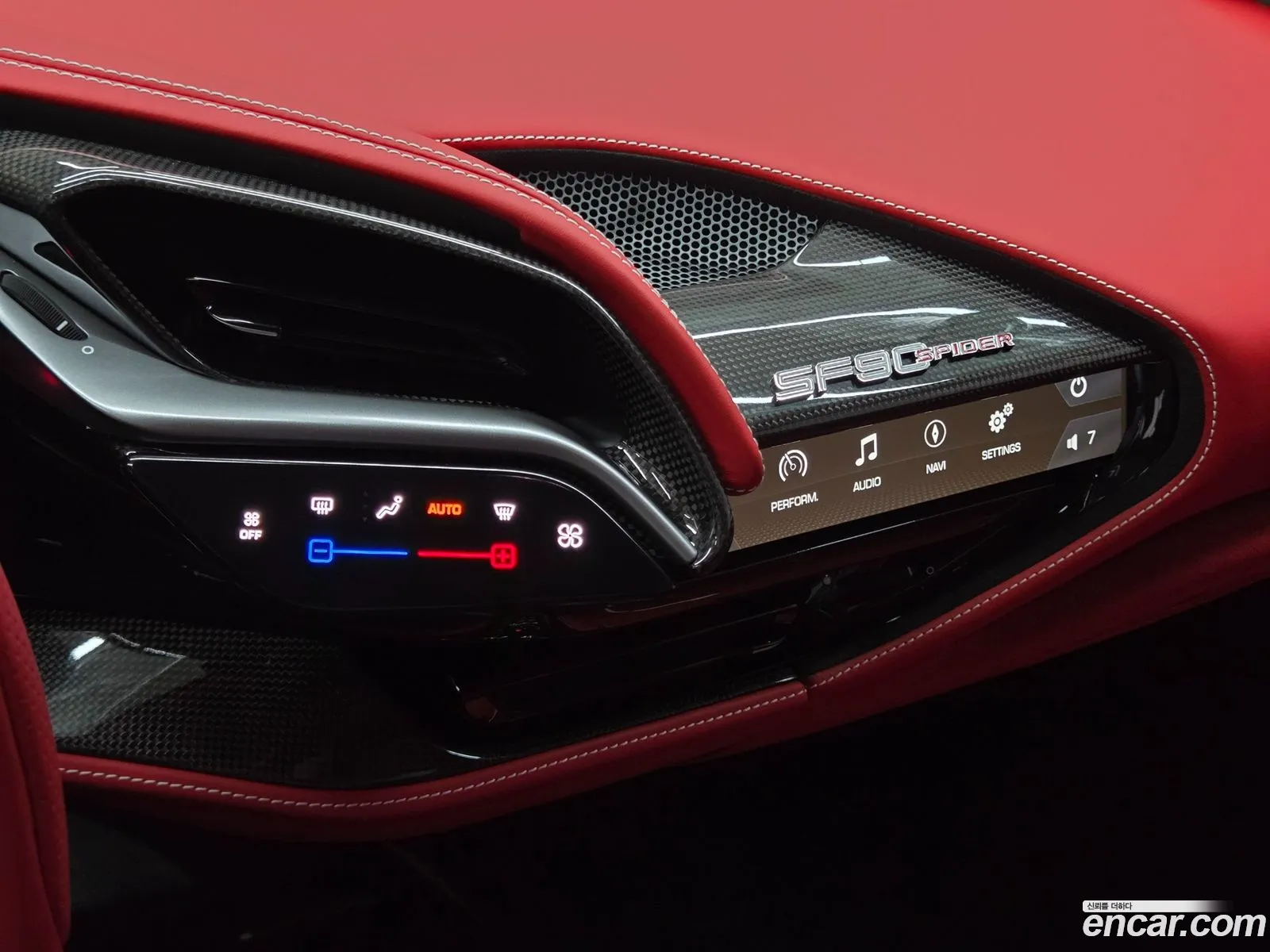 Ferrari SF90 Spider